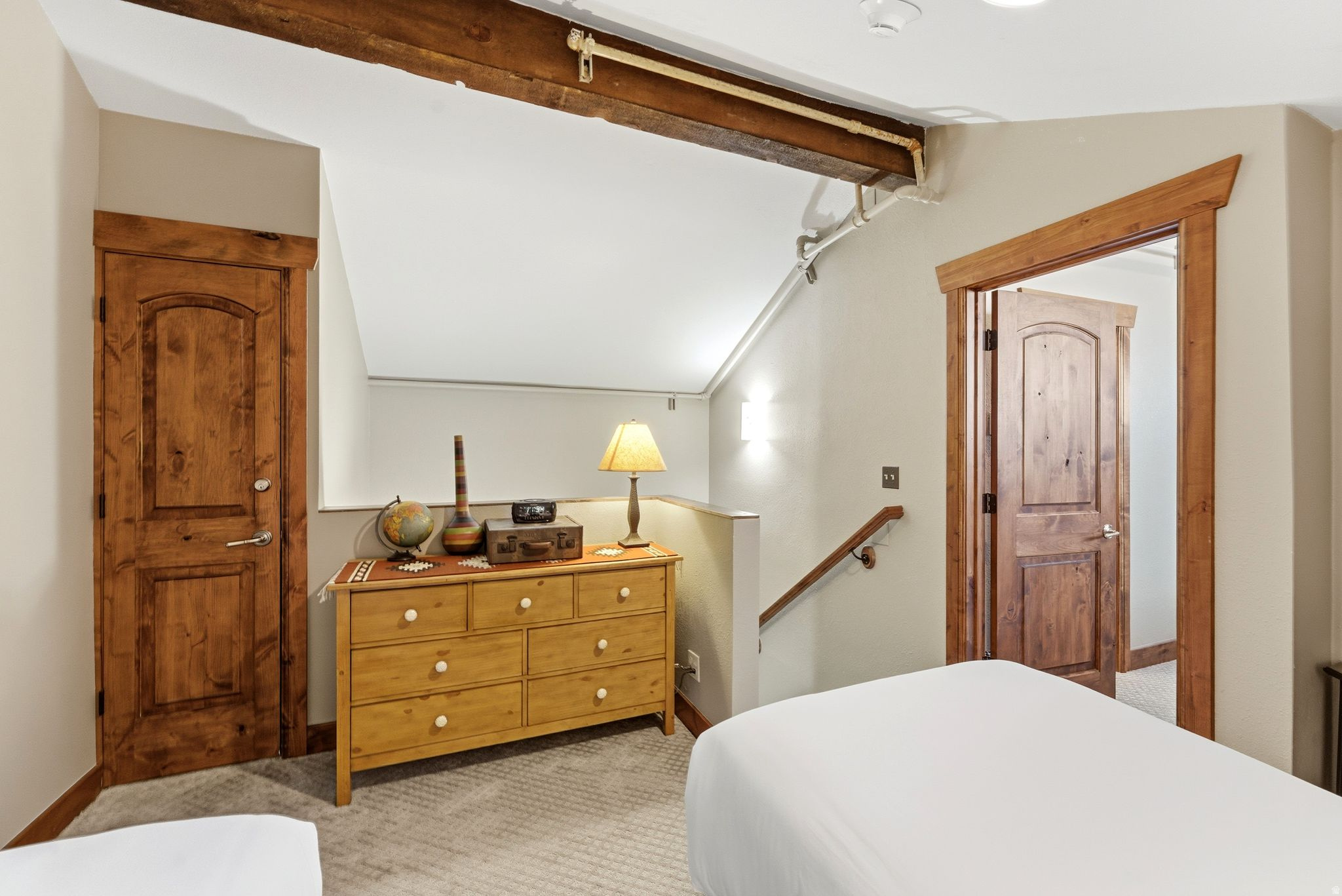 SNOWFLOWER - Residential