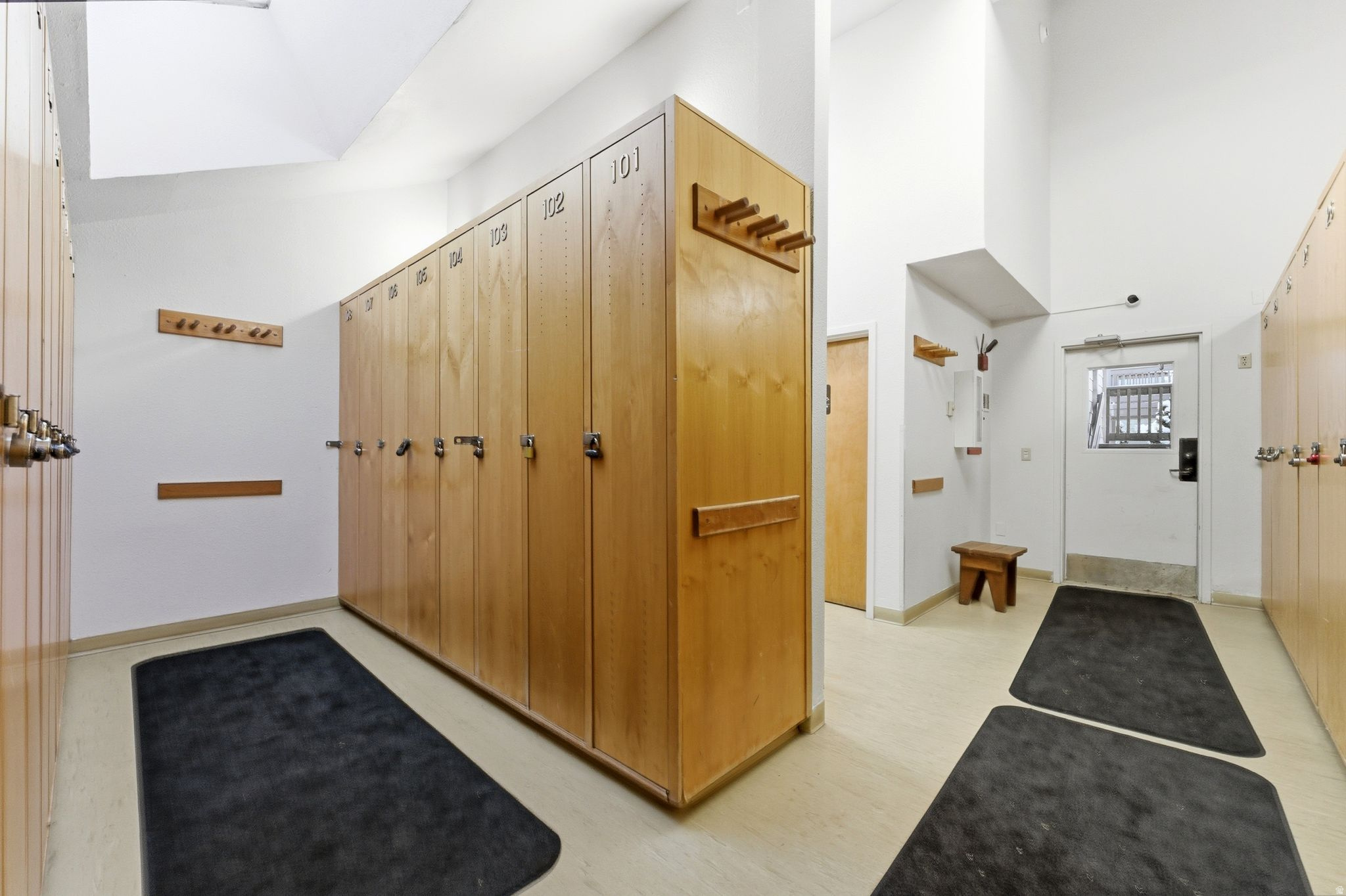 SNOWFLOWER - Residential