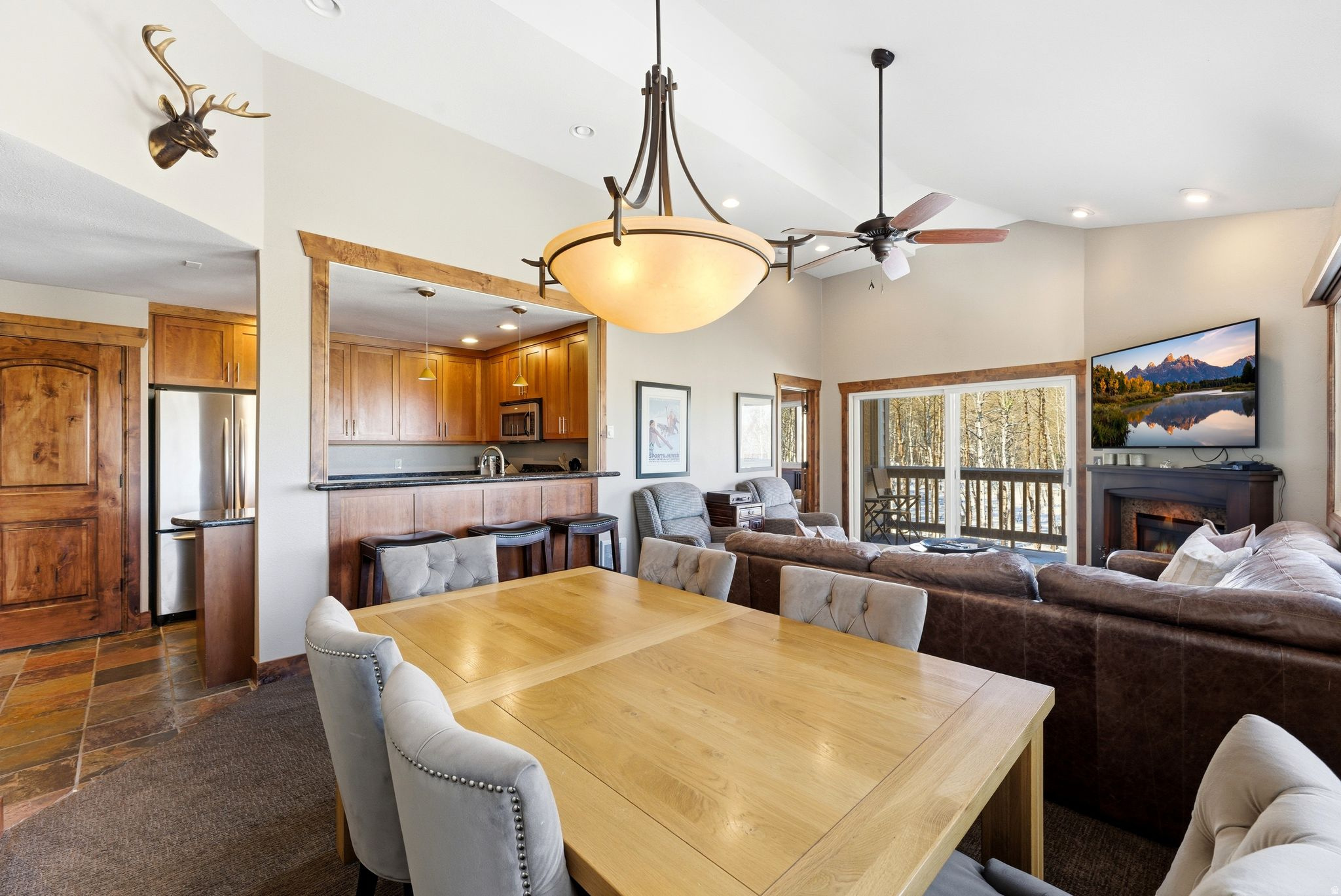 SNOWFLOWER - Residential