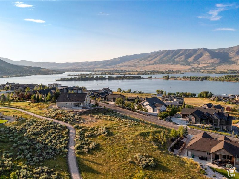 CHALETS AT EDGEWATER - Land