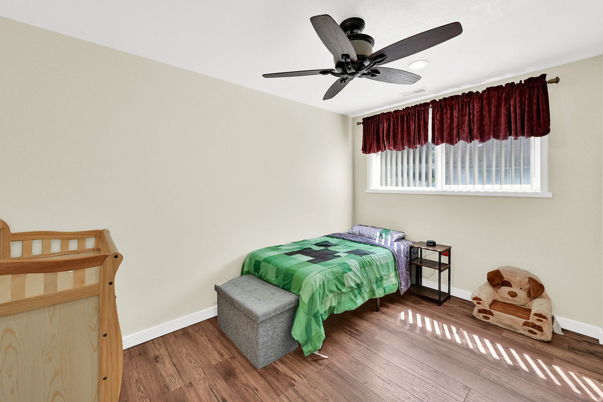 ASPEN GLEN CONDM - Residential