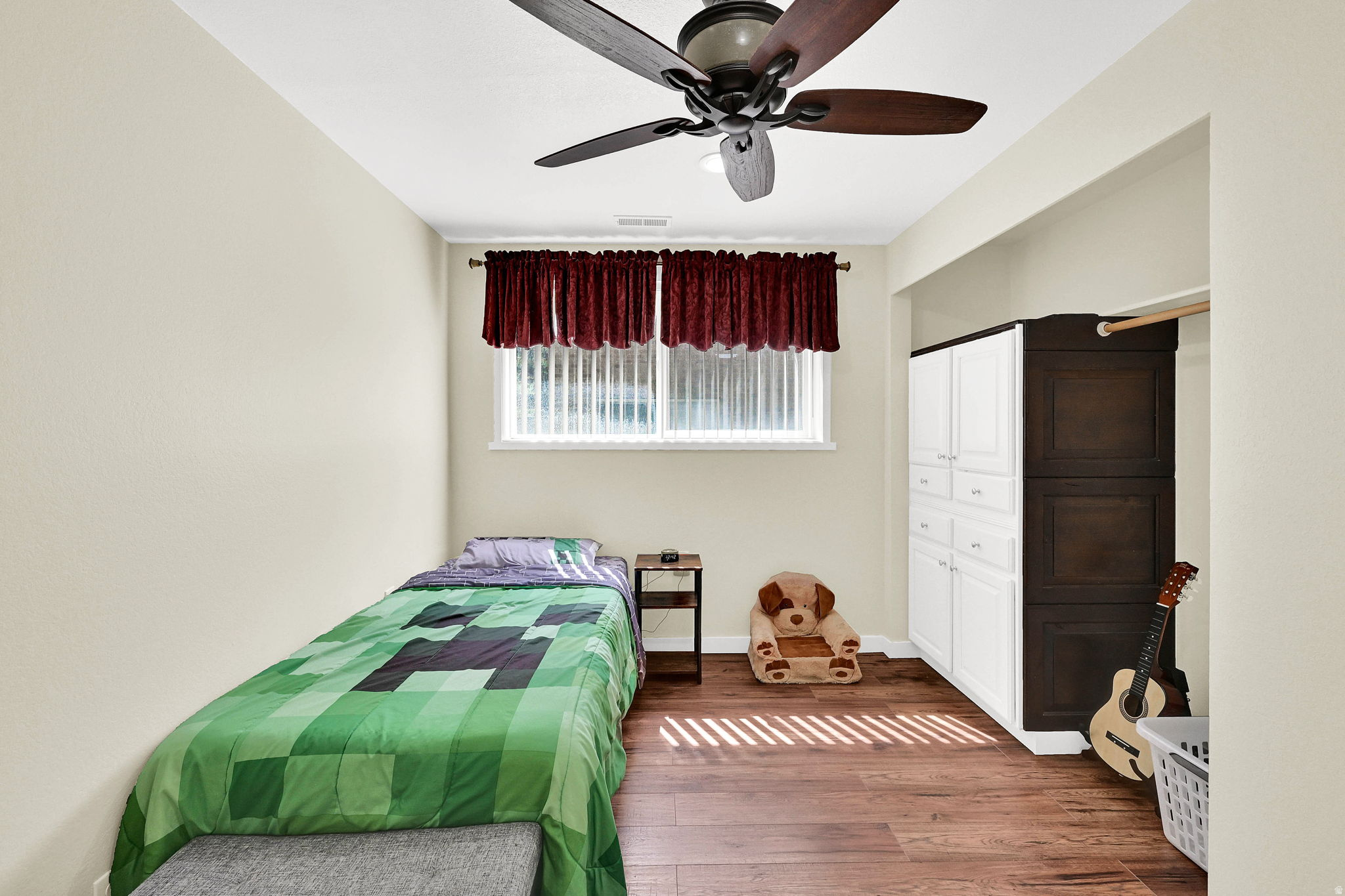 ASPEN GLEN CONDM - Residential