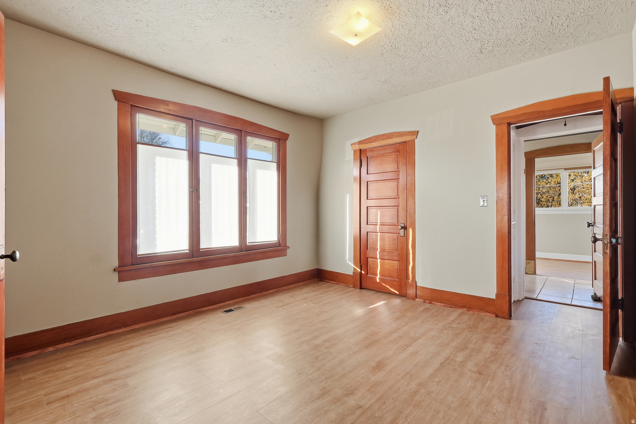 JACKSON SQ - Residential