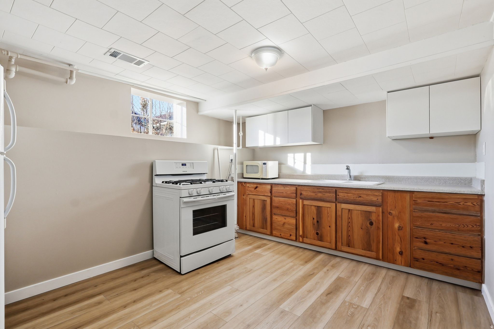 JACKSON SQ - Residential