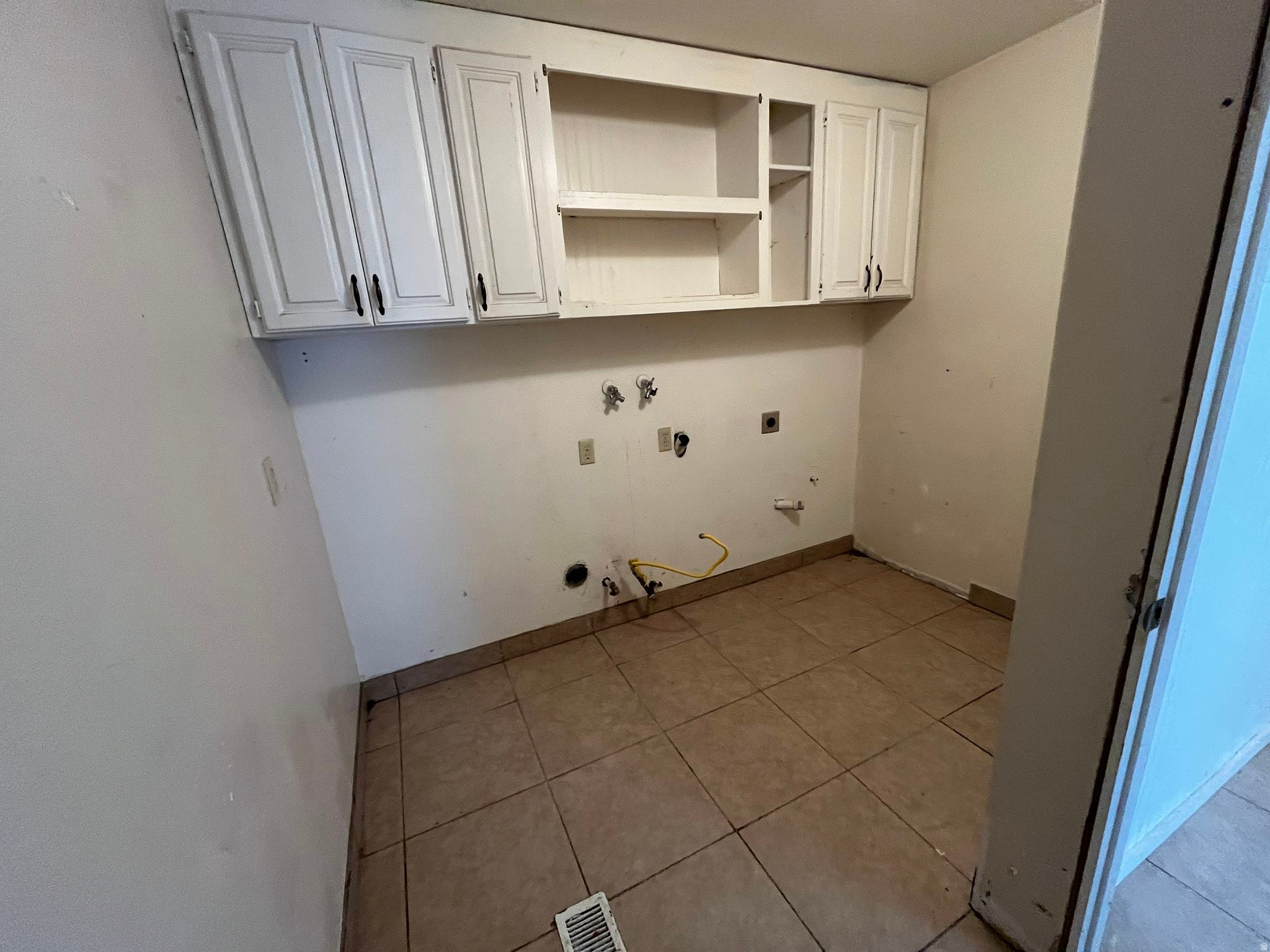 NEW HAVEN - Residential