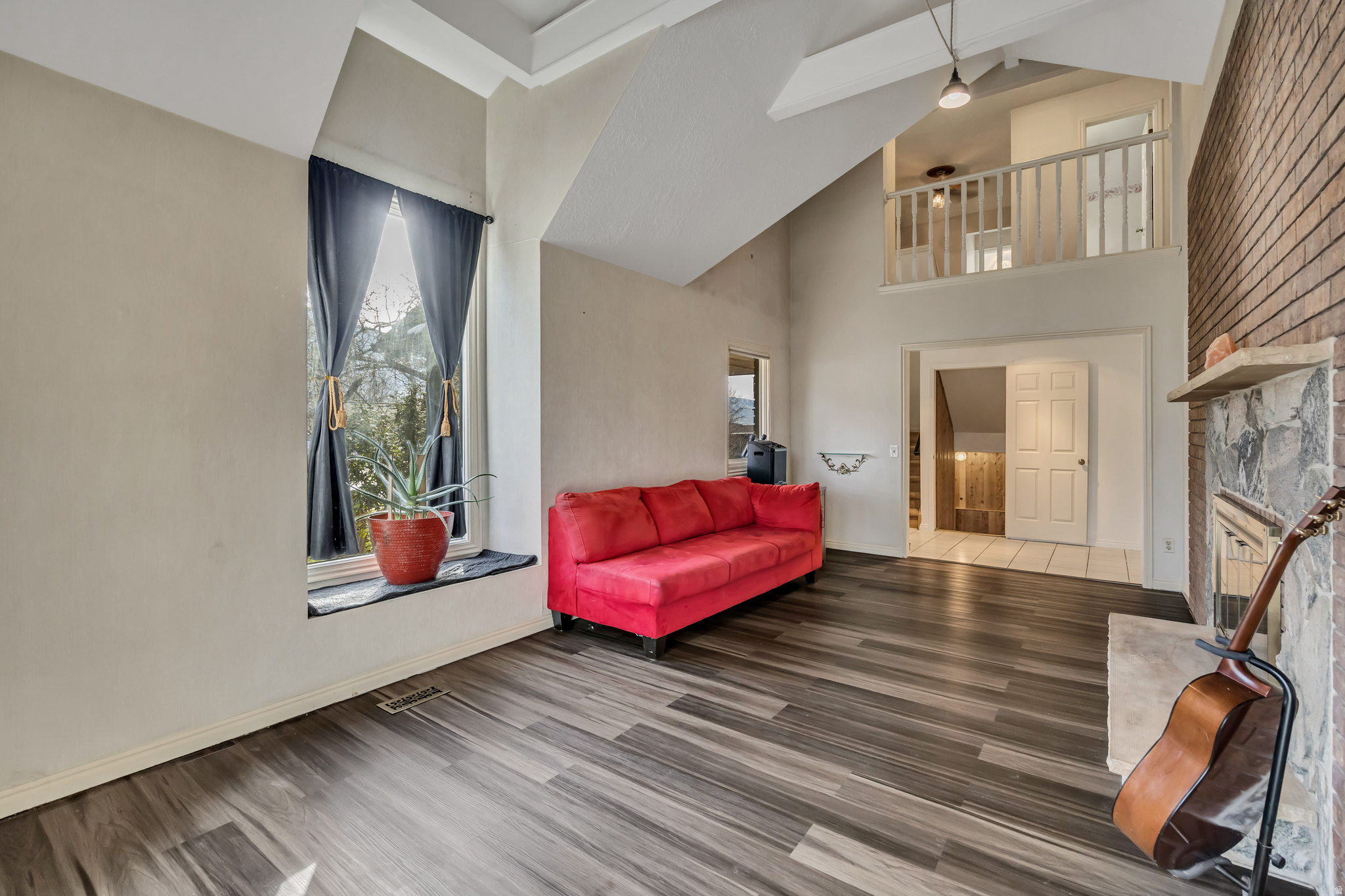 OAKRIDGE VILLAGE - Residential