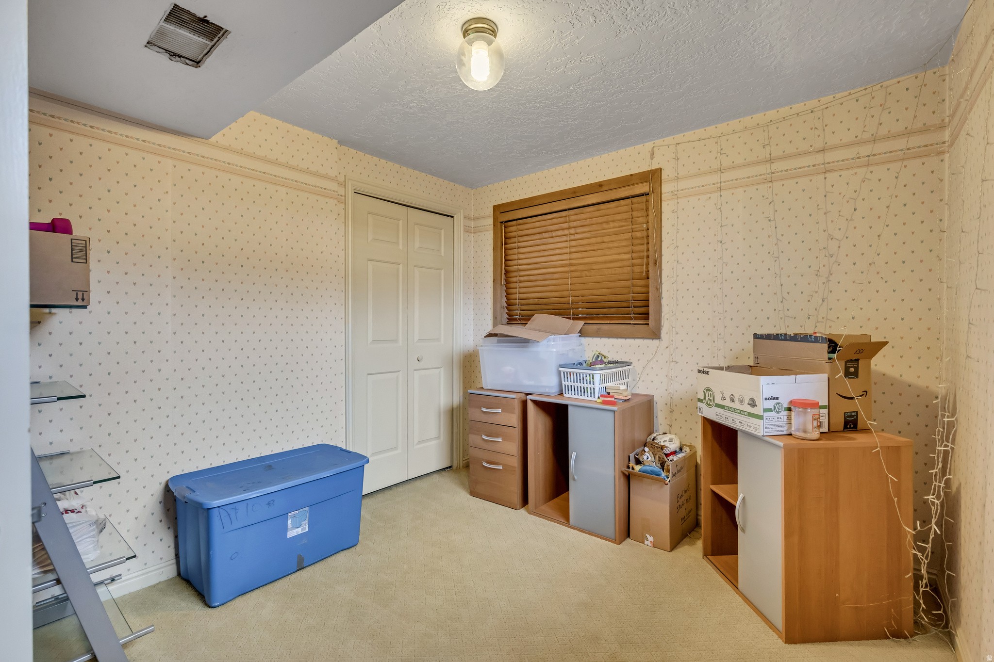 OAKRIDGE VILLAGE - Residential