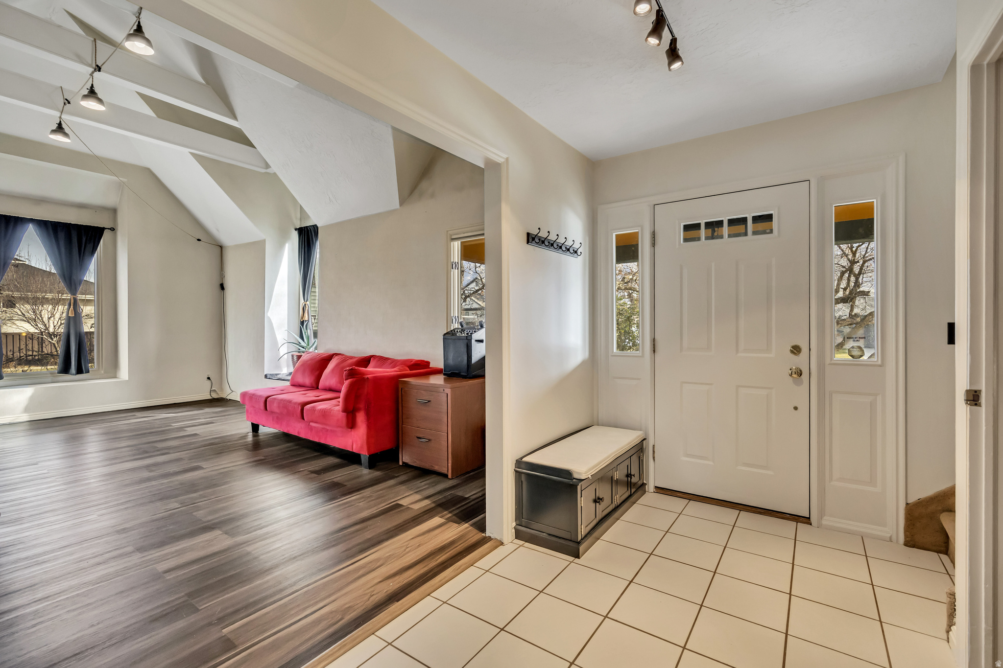 OAKRIDGE VILLAGE - Residential