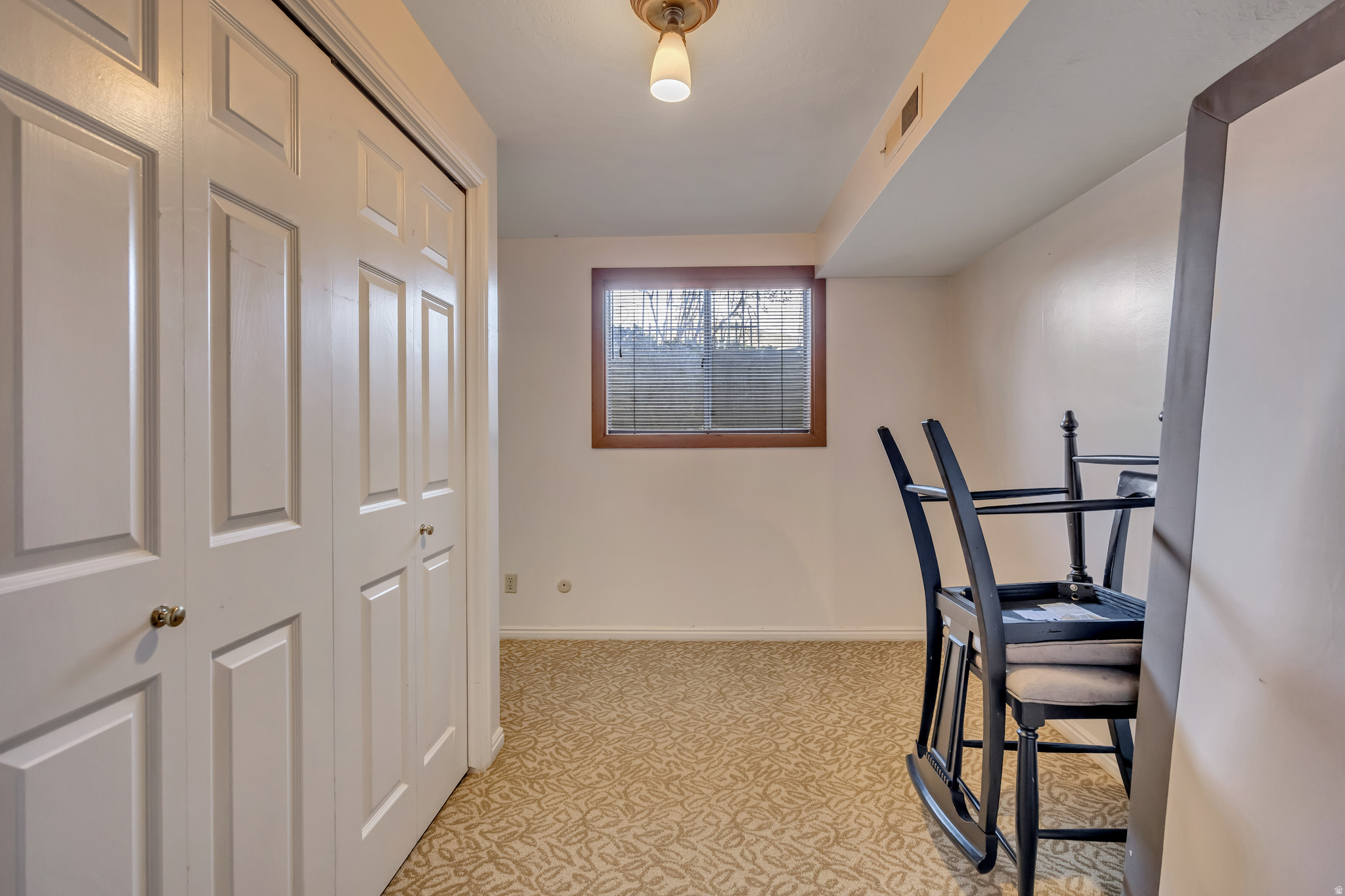 OAKRIDGE VILLAGE - Residential