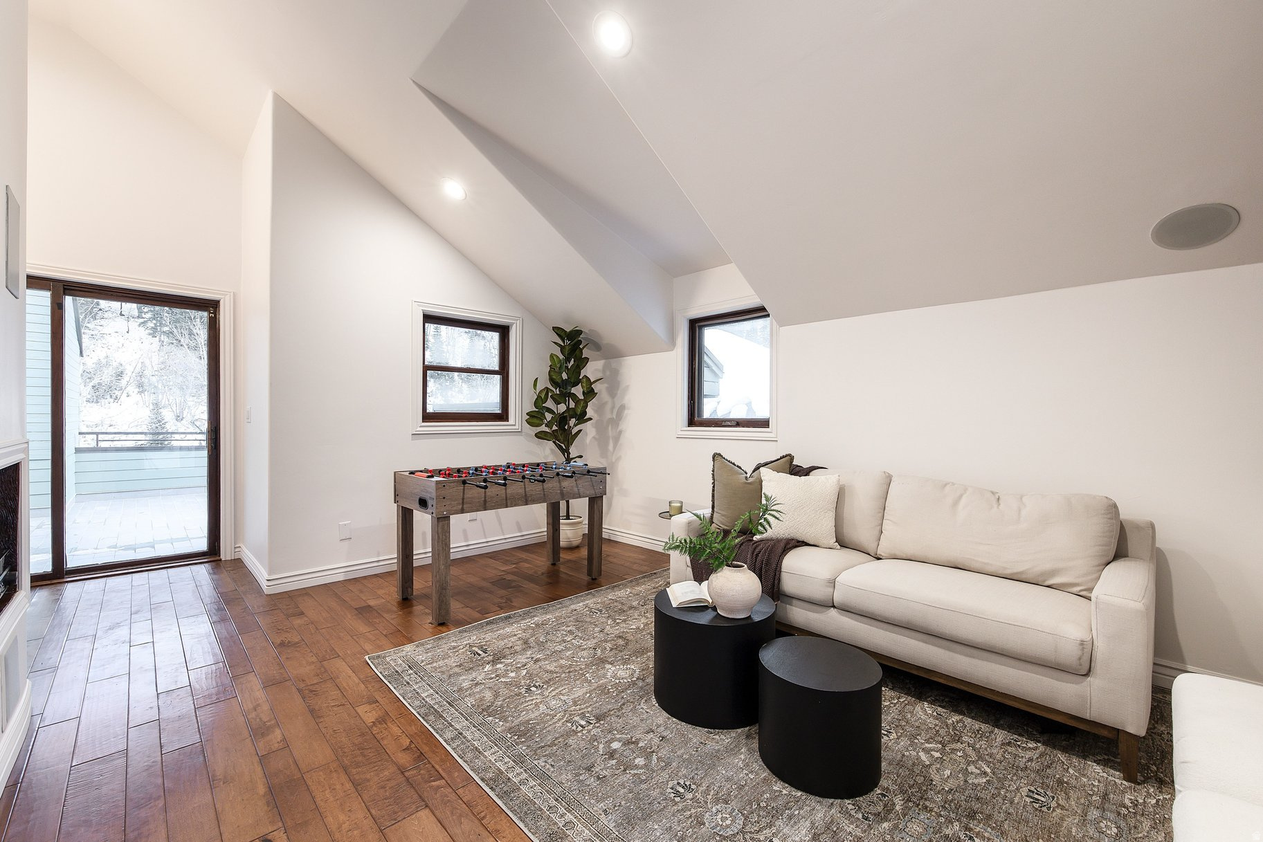 DALY DOUBLES - Residential