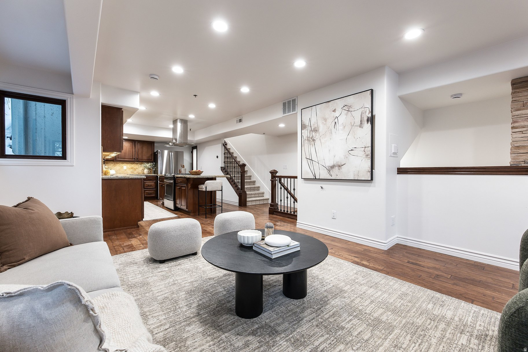 DALY DOUBLES - Residential