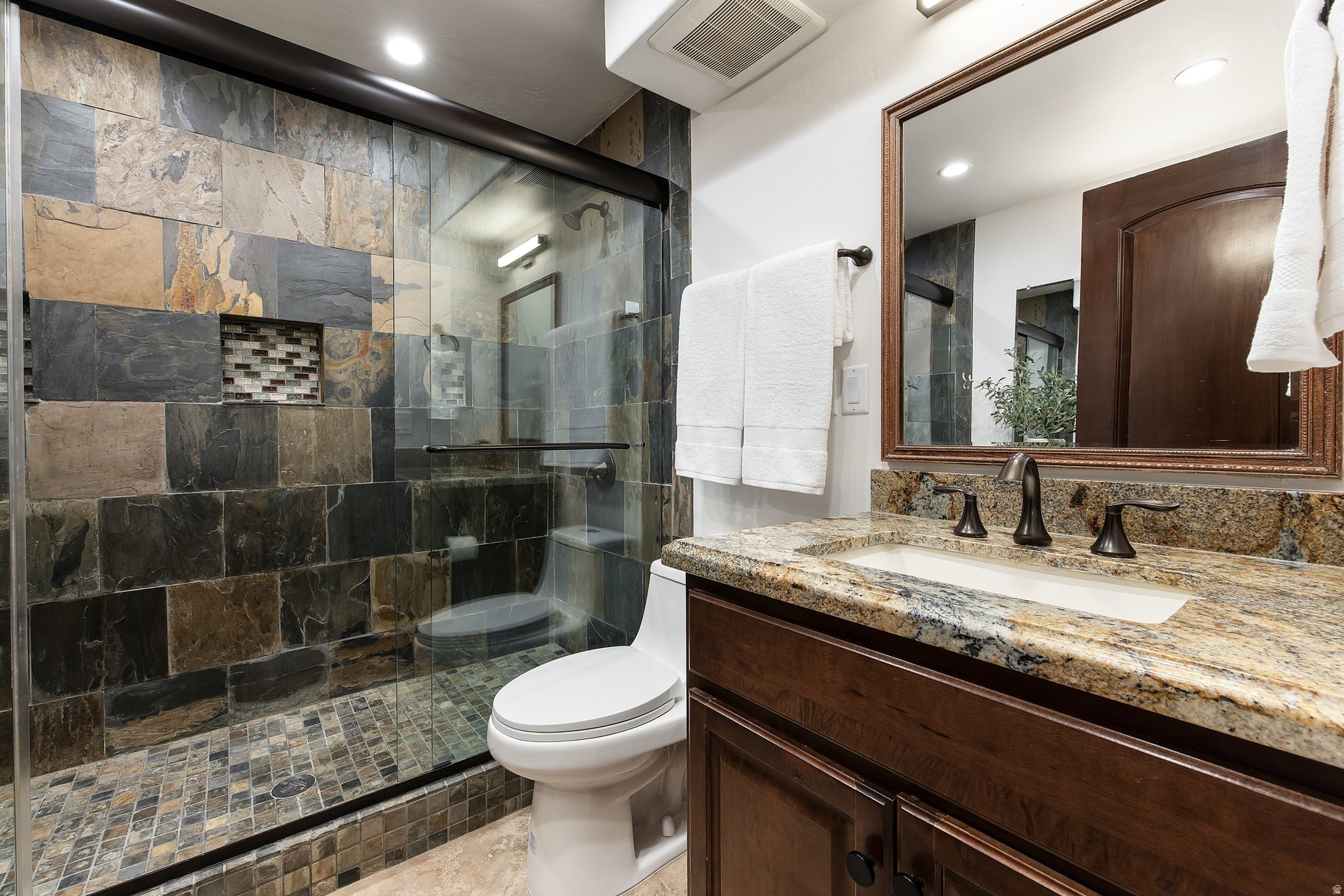 DALY DOUBLES - Residential