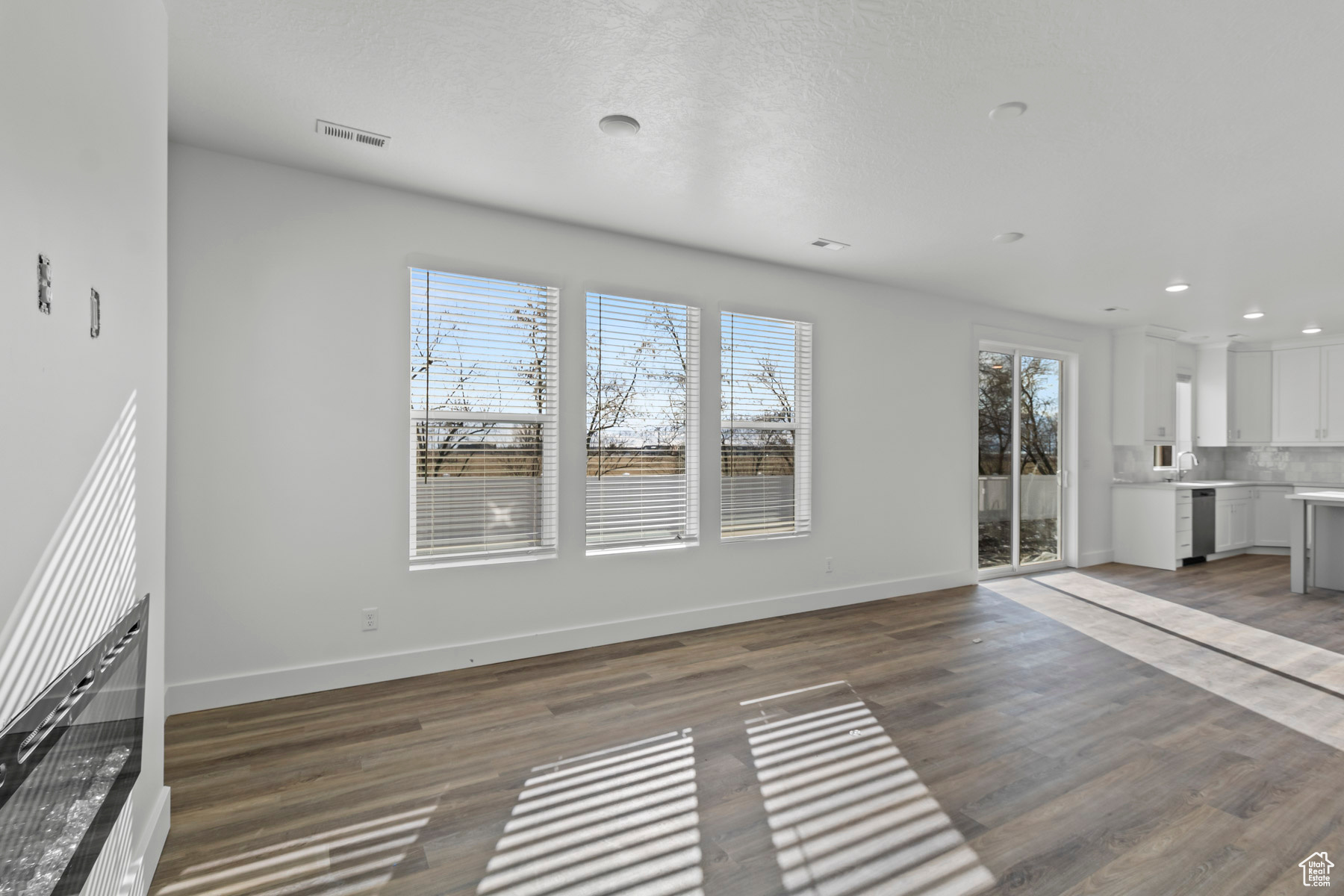 HART ESTATES - Residential