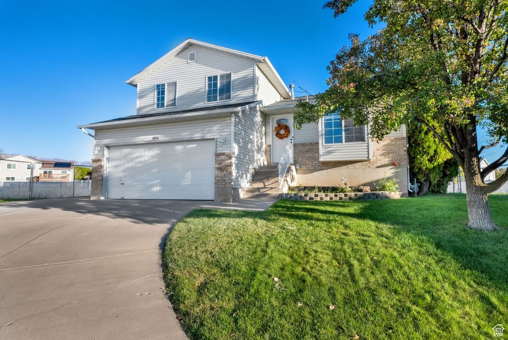 Photo of 4890 S 4075 W, Roy, UT 84067 (MLS # 2119222)