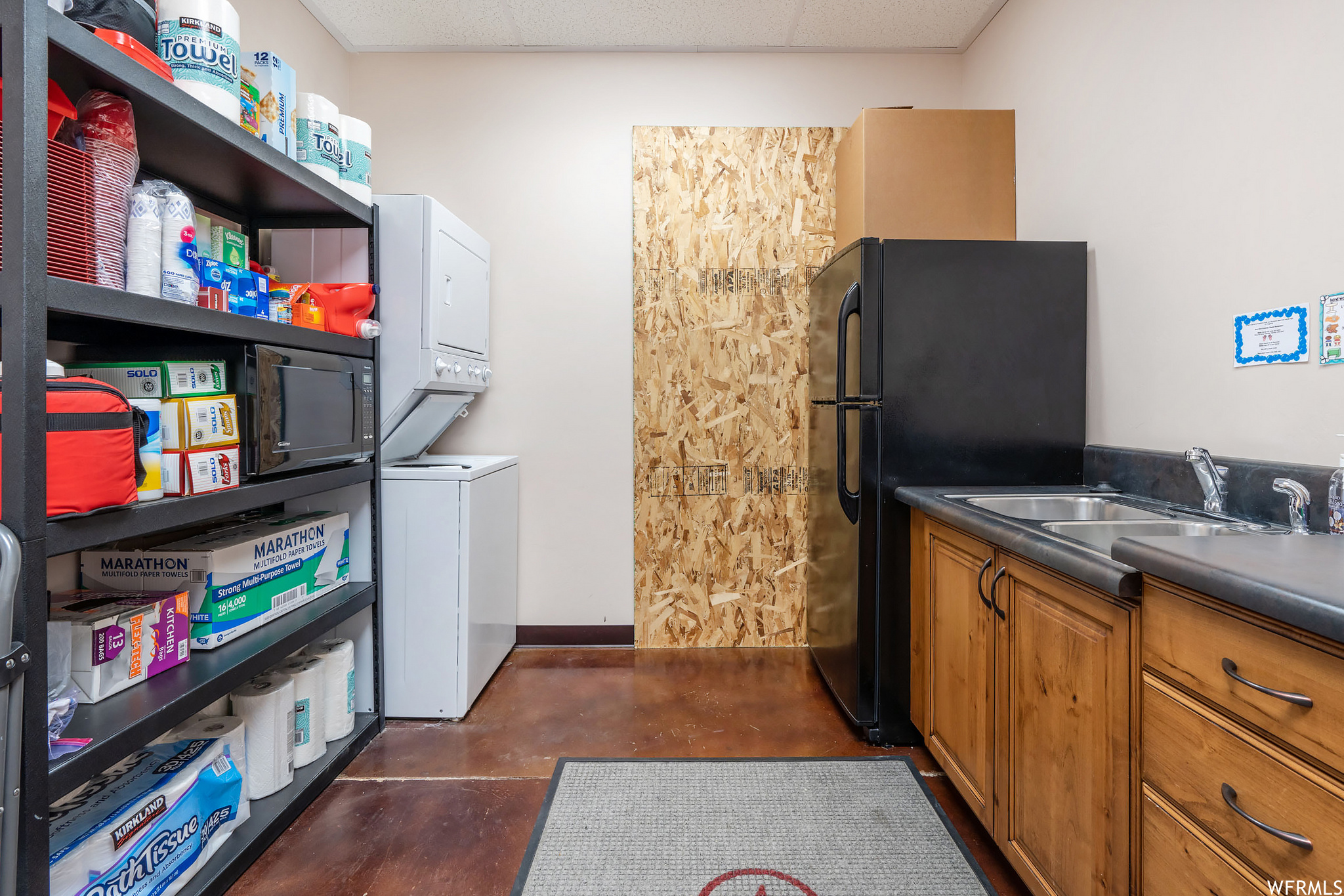 SAHARA REDWOOD CONDO - Commercial Sale