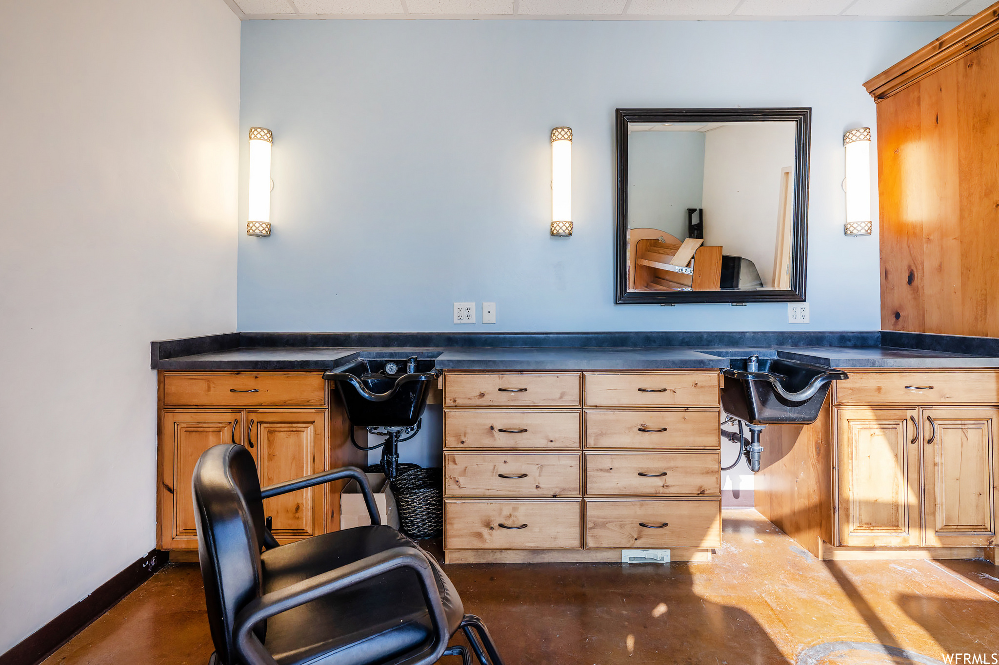 SAHARA REDWOOD CONDO - Commercial Sale