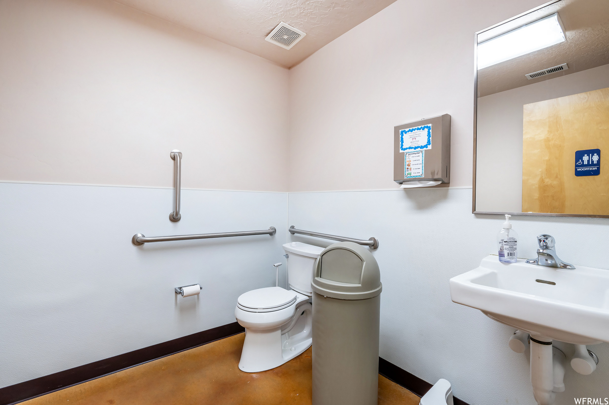 SAHARA REDWOOD CONDO - Commercial Sale