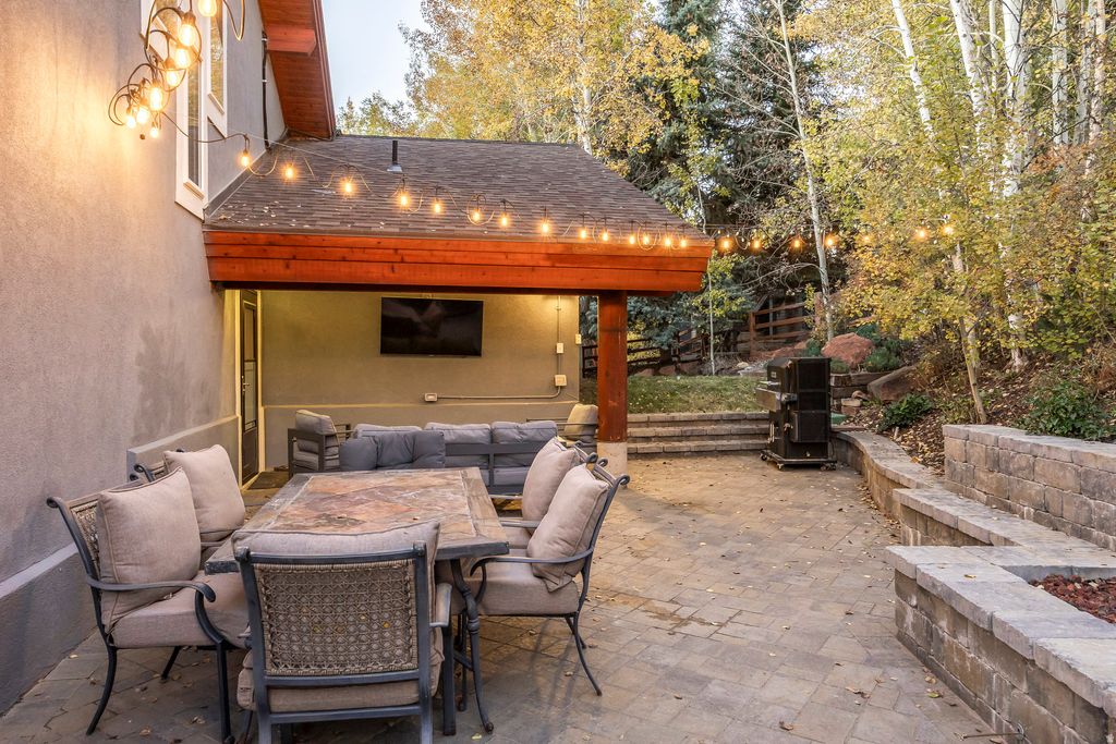 Photo of 2546 LOWER LANDO LN, Park City, UT 84098 (MLS # 2136791)