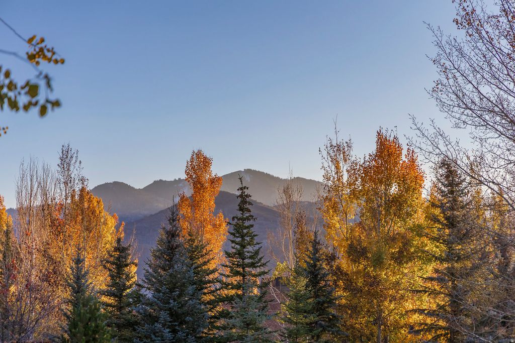 Photo of 2546 LOWER LANDO LN, Park City, UT 84098 (MLS # 2136791)