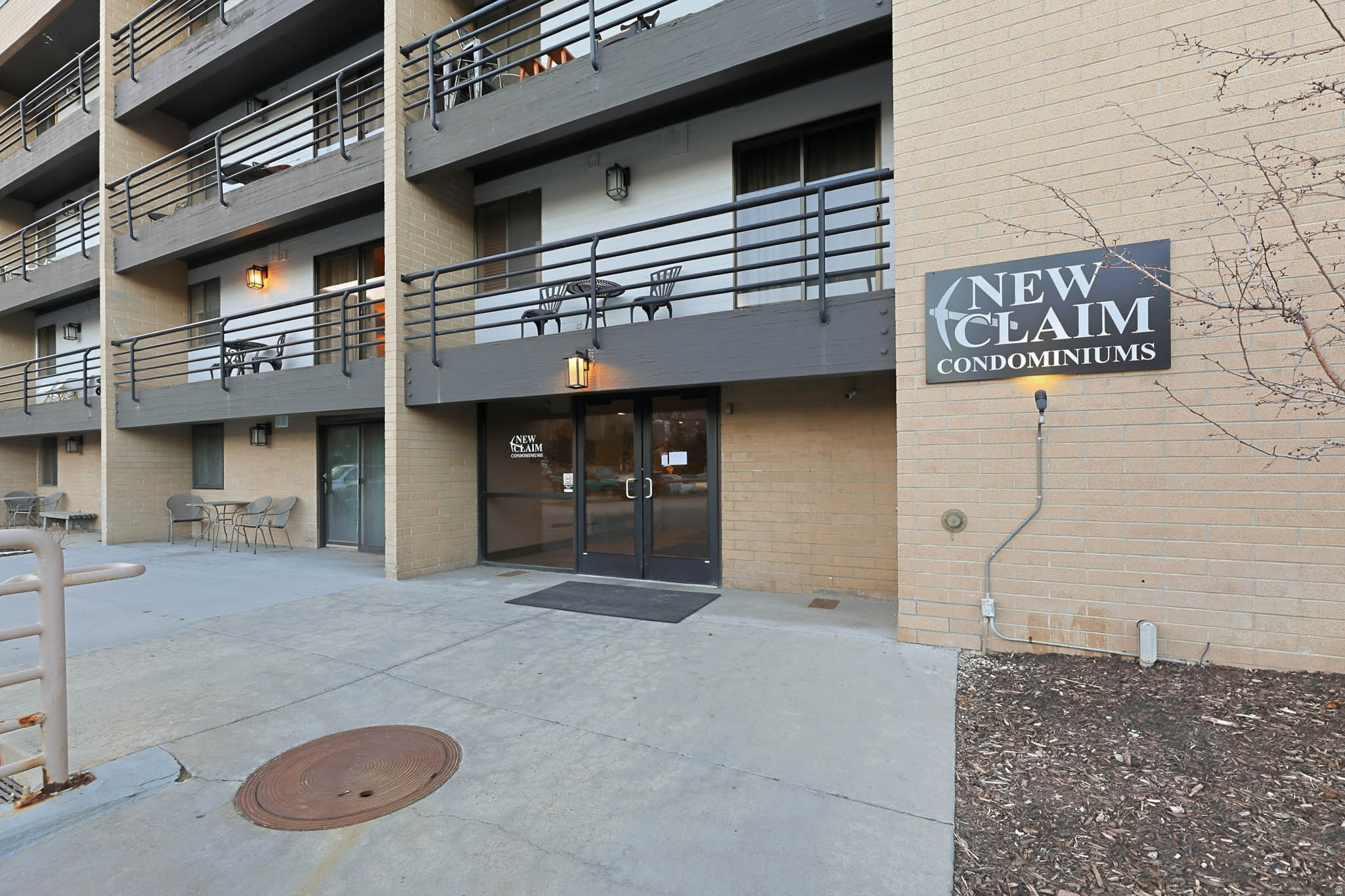 NEW CLAIM CONDOMINIUM - Residential