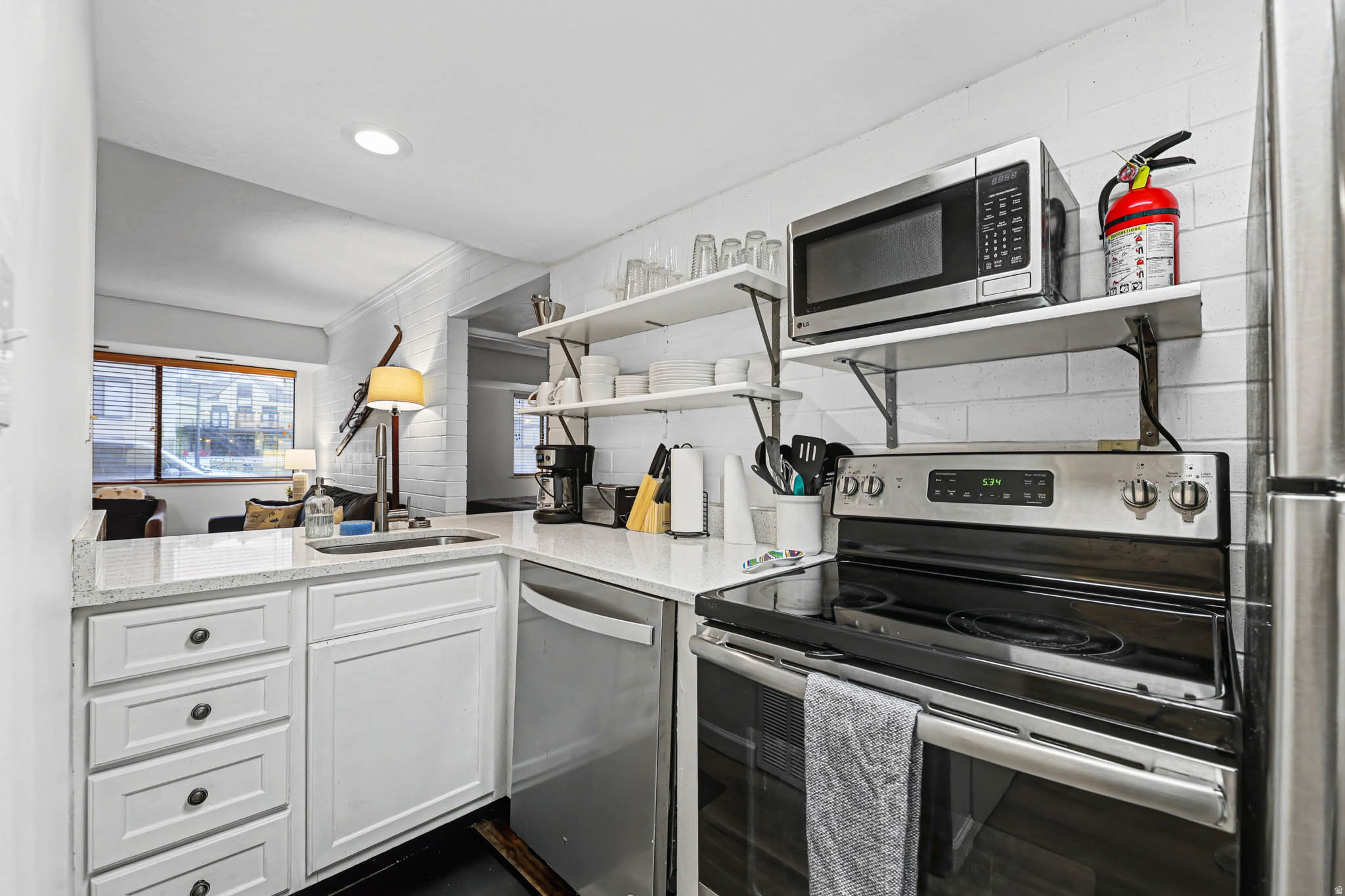 NEW CLAIM CONDOMINIUM - Residential