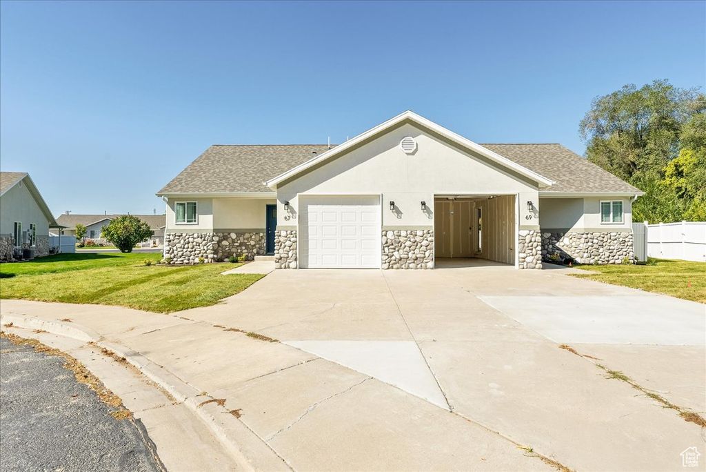 Photo of 67 N 370 E, American Fork, UT 84003 (MLS # 2116365)