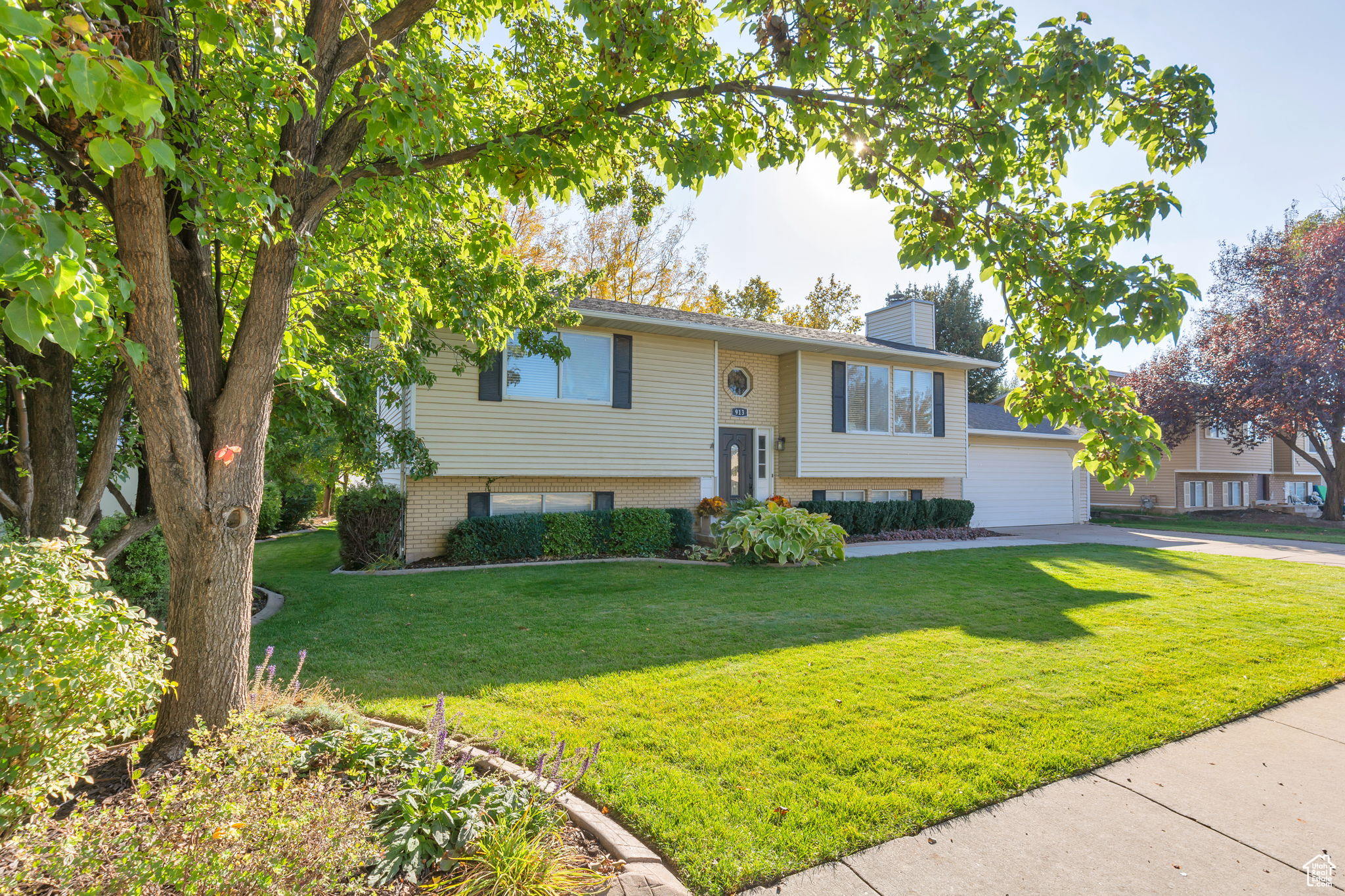 BERKSHIRE WEST - Residential