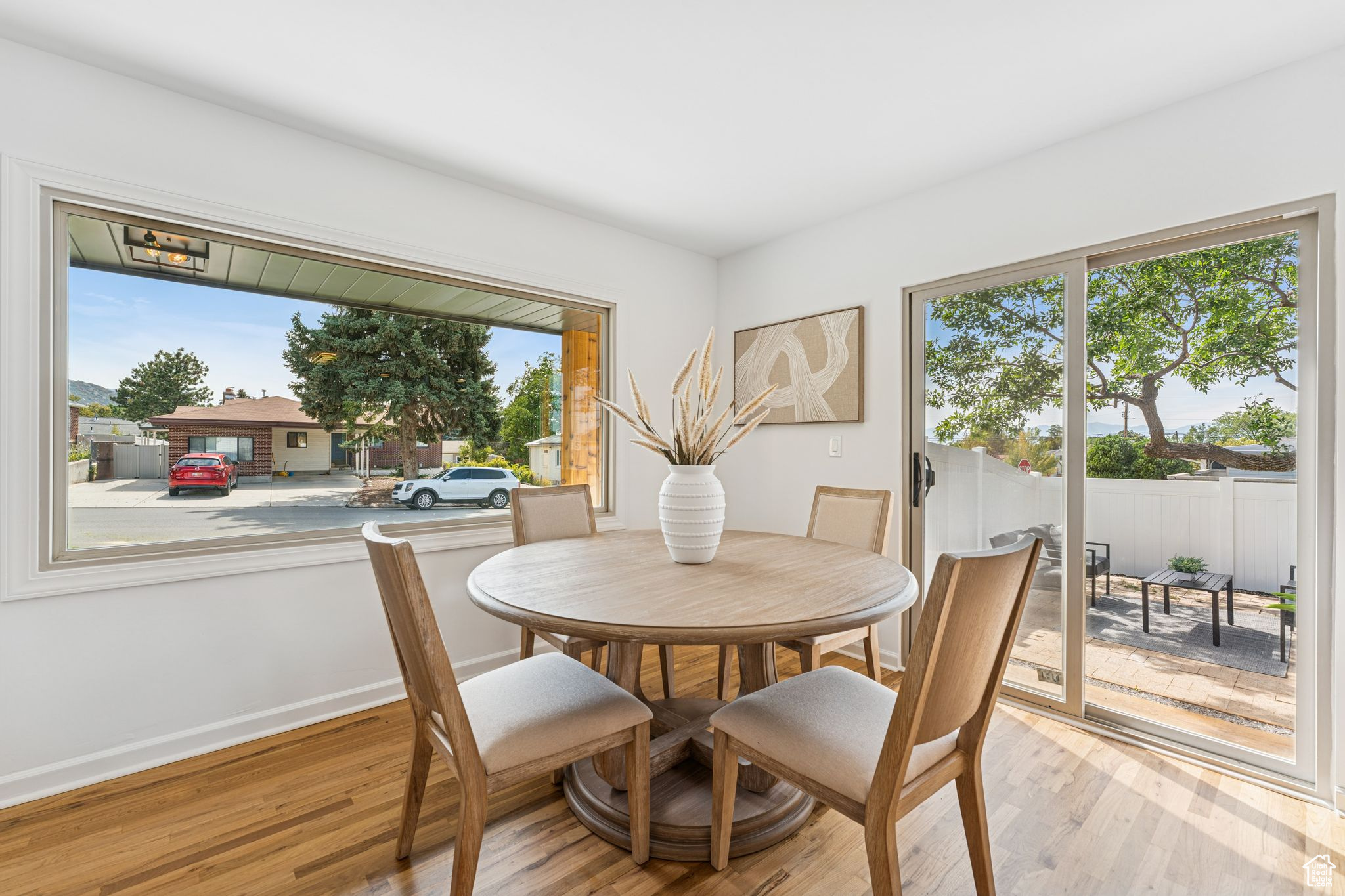 EAST MORNING - Residential