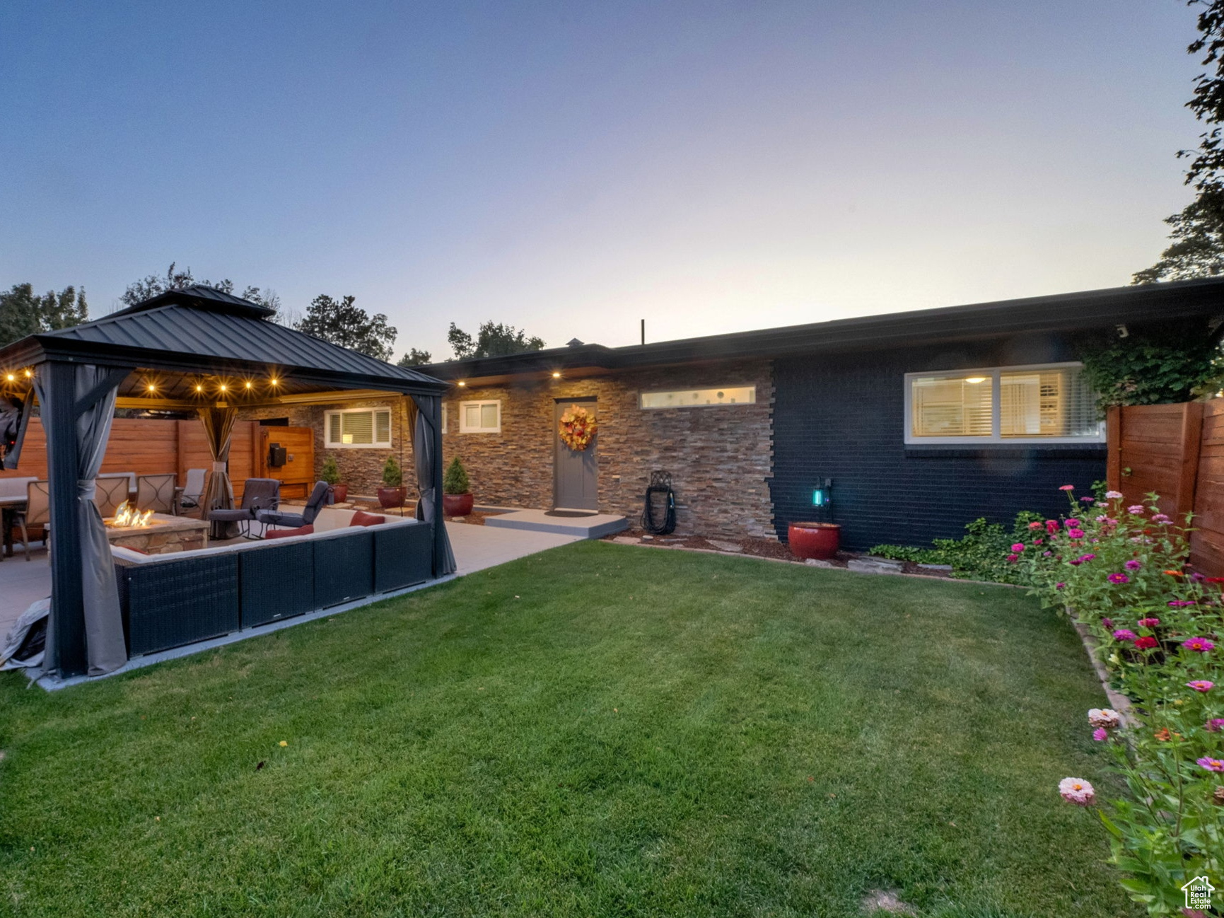 MT OLYMPUS HILLS - Residential