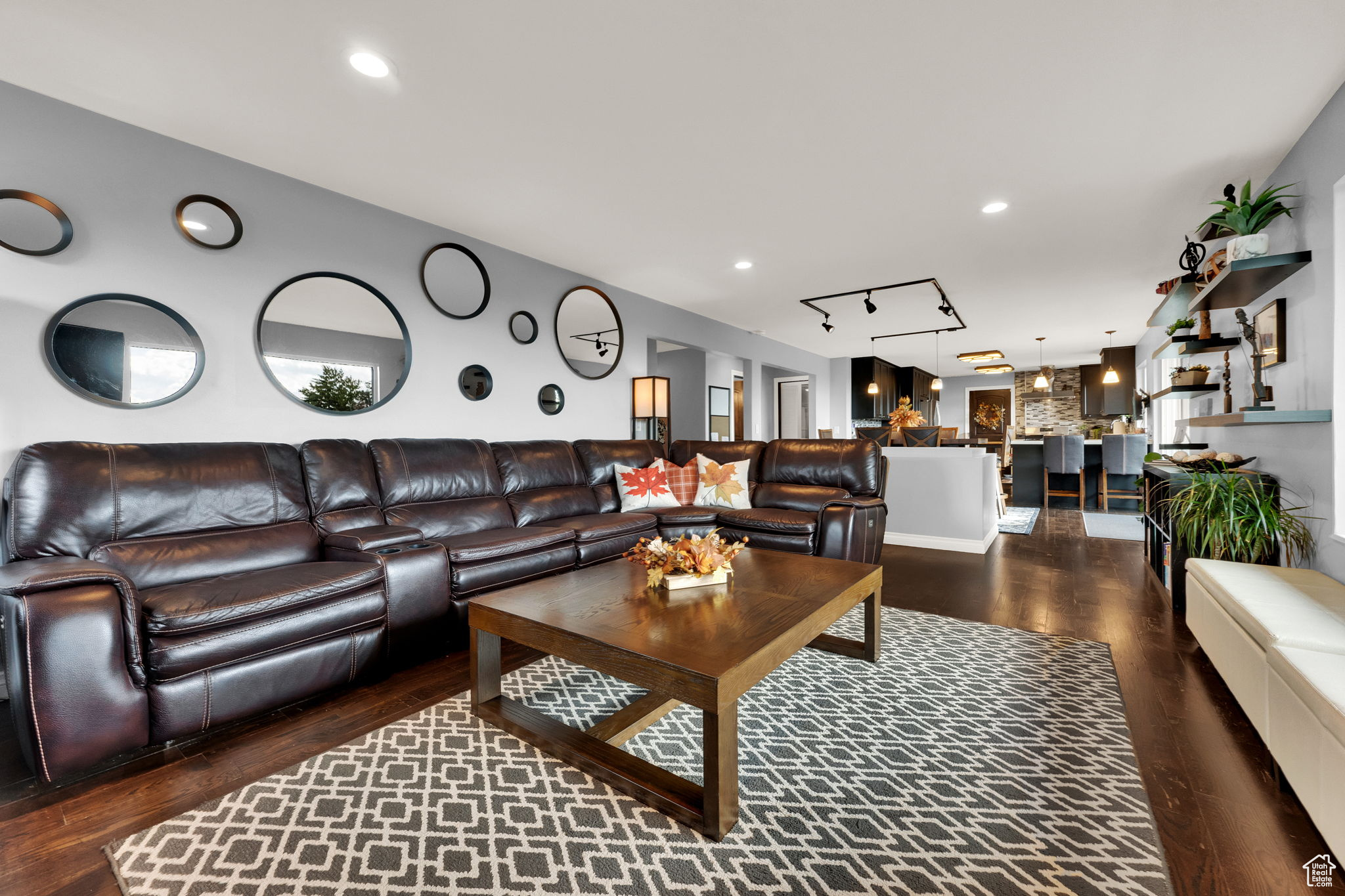 MT OLYMPUS HILLS - Residential