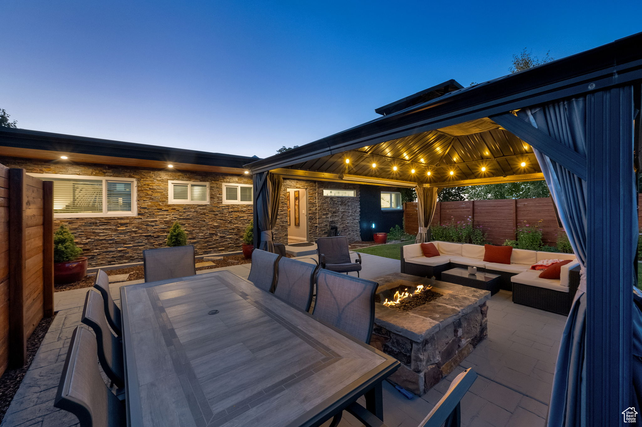 MT OLYMPUS HILLS - Residential