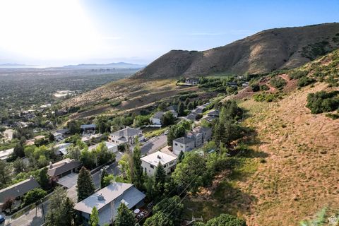 Tiny photo for 2093 S LAKELINE DR, Salt Lake City, UT 84109 (MLS # 2090381)