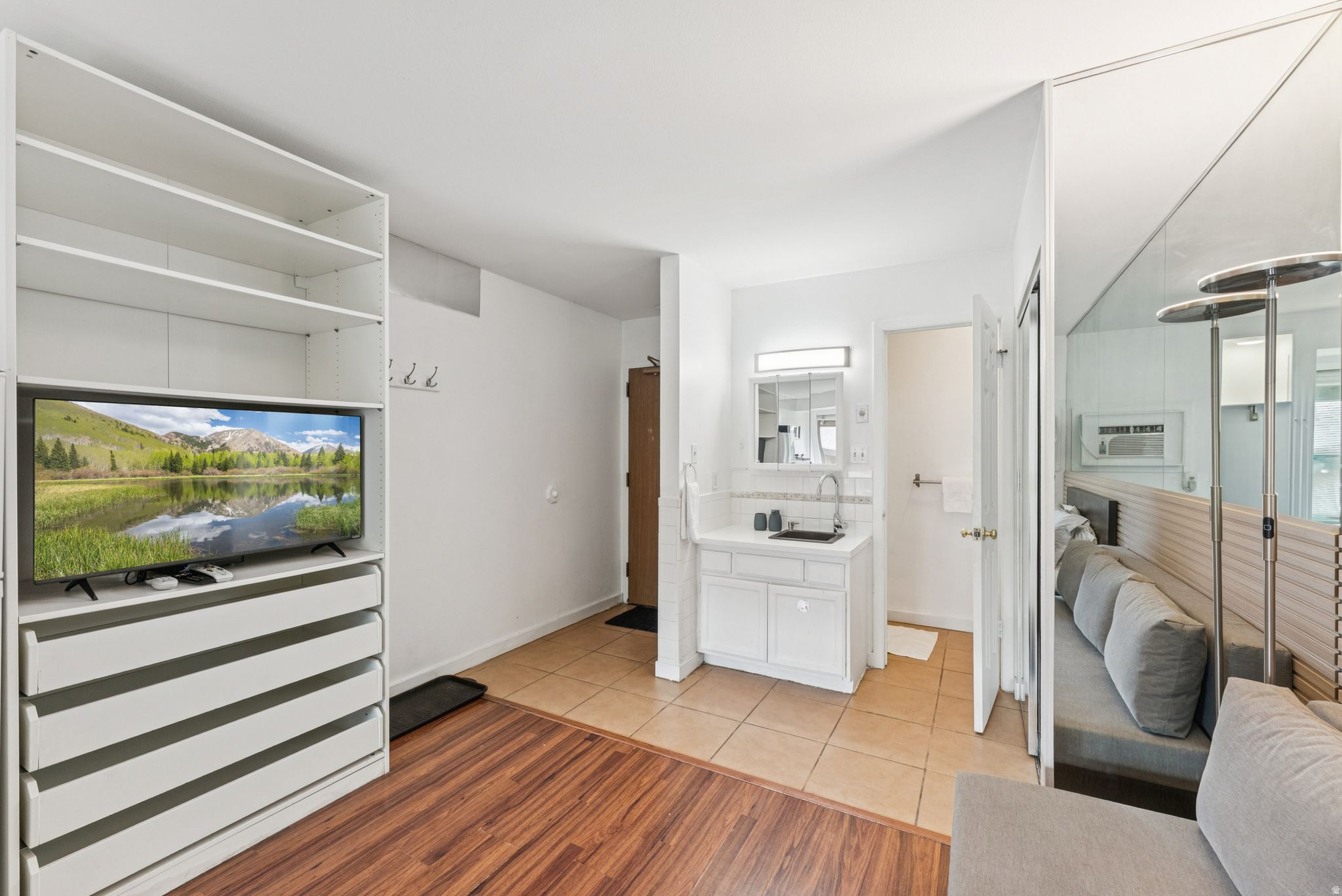 PROSPECTOR SQUARE CONDO - Residential