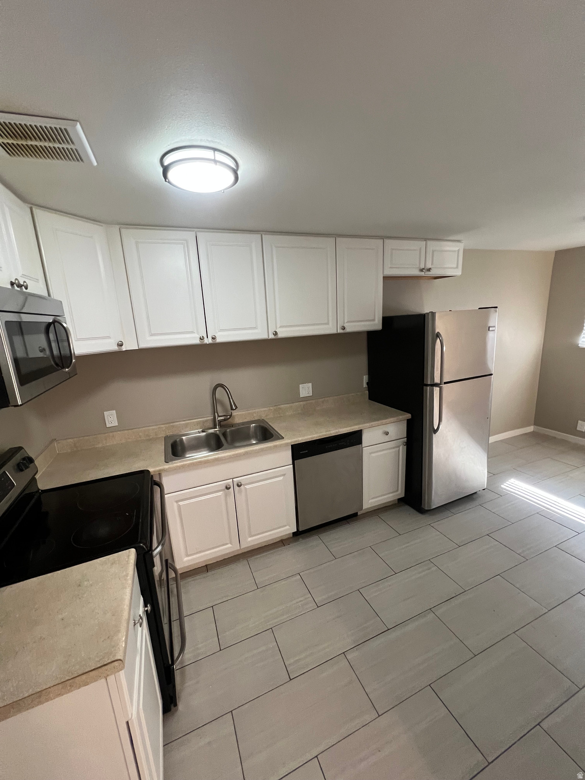 IRVING CIRCLE - Residential