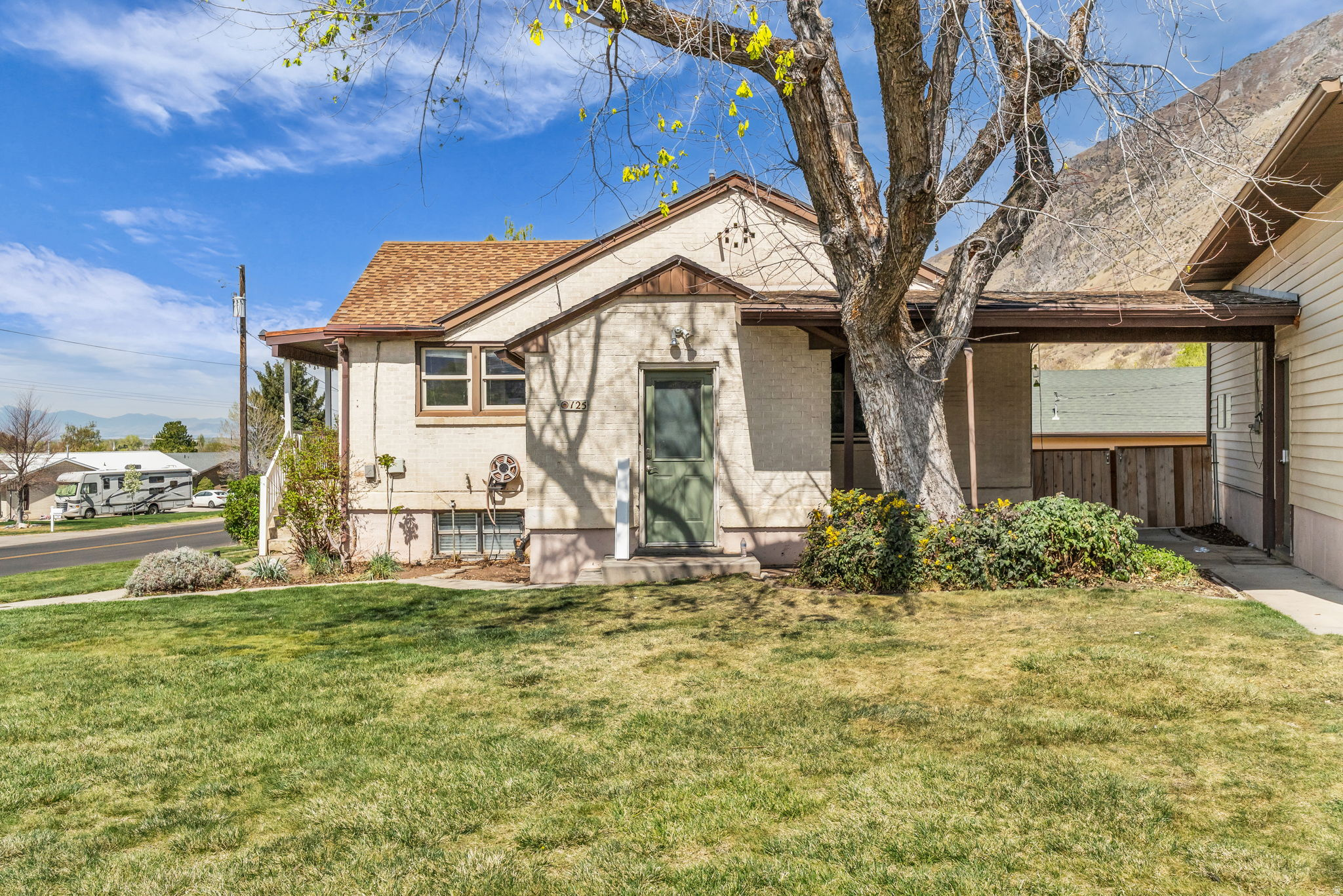 TOWN VIEW - Residential