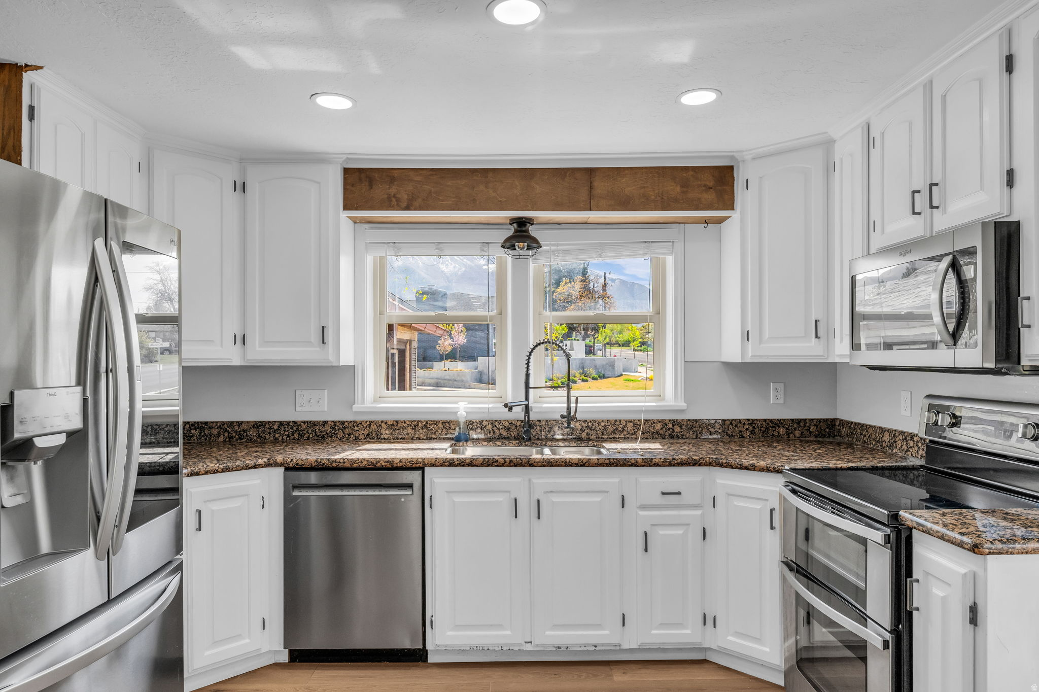 TOWN VIEW - Residential