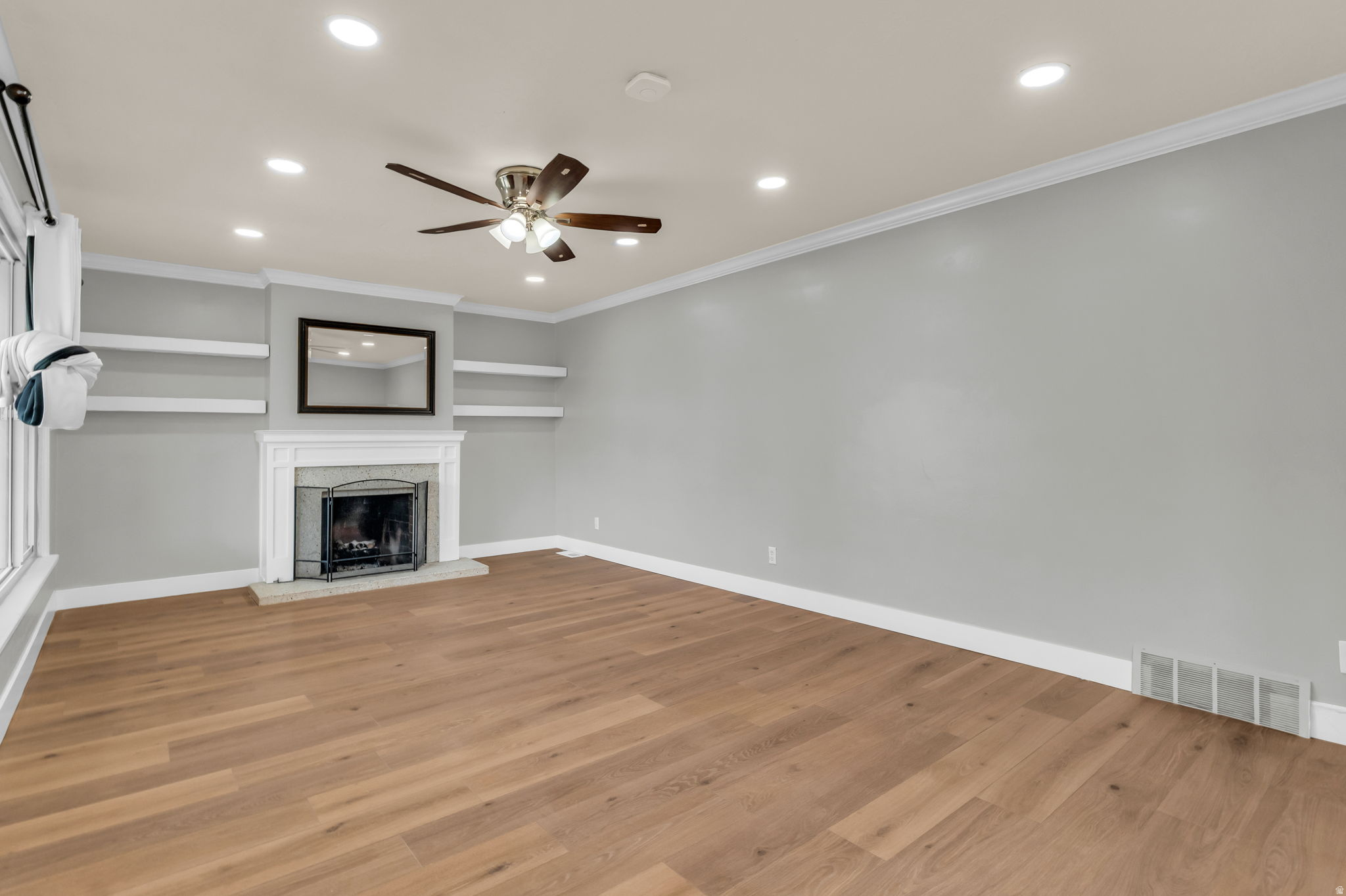 TOWN VIEW - Residential