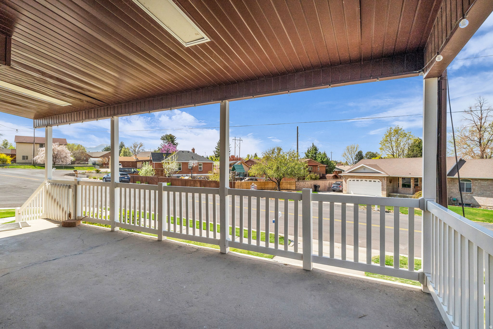 TOWN VIEW - Residential