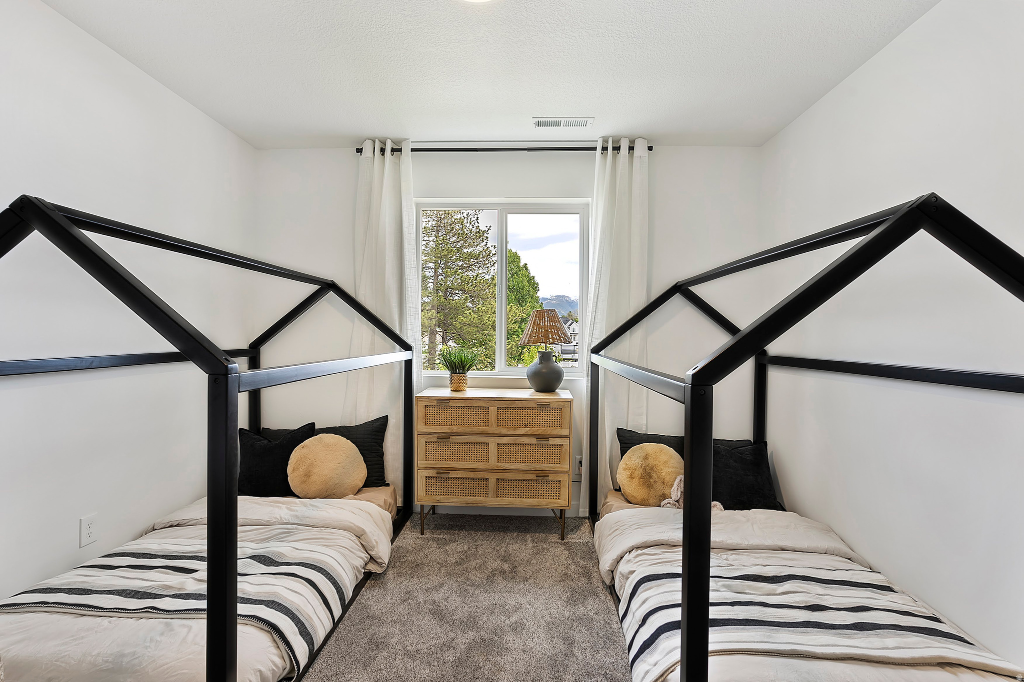 SHELLY ACRES - Residential