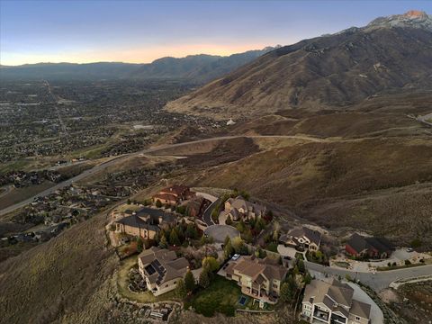 Tiny photo for 1293 E FAWN POINTE CT S #29, Draper, UT 84020 (MLS # 2152481)