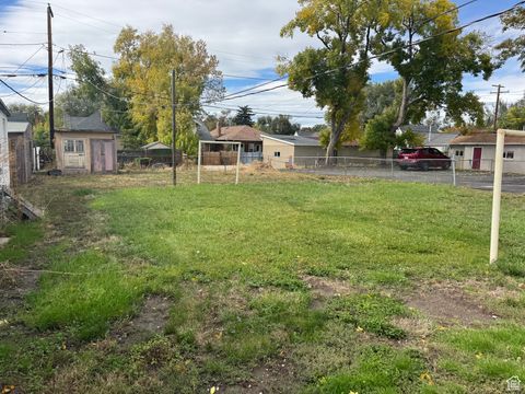 Tiny photo for 850 S LAKE ST, Salt Lake City, UT 84105 (MLS # 2118538)