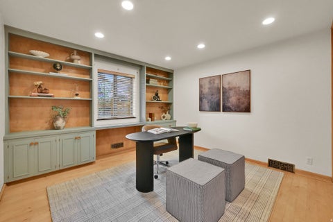Tiny photo for 828 N EASTCAPITOL BLVD, Salt Lake City, UT 84103 (MLS # 2185912)