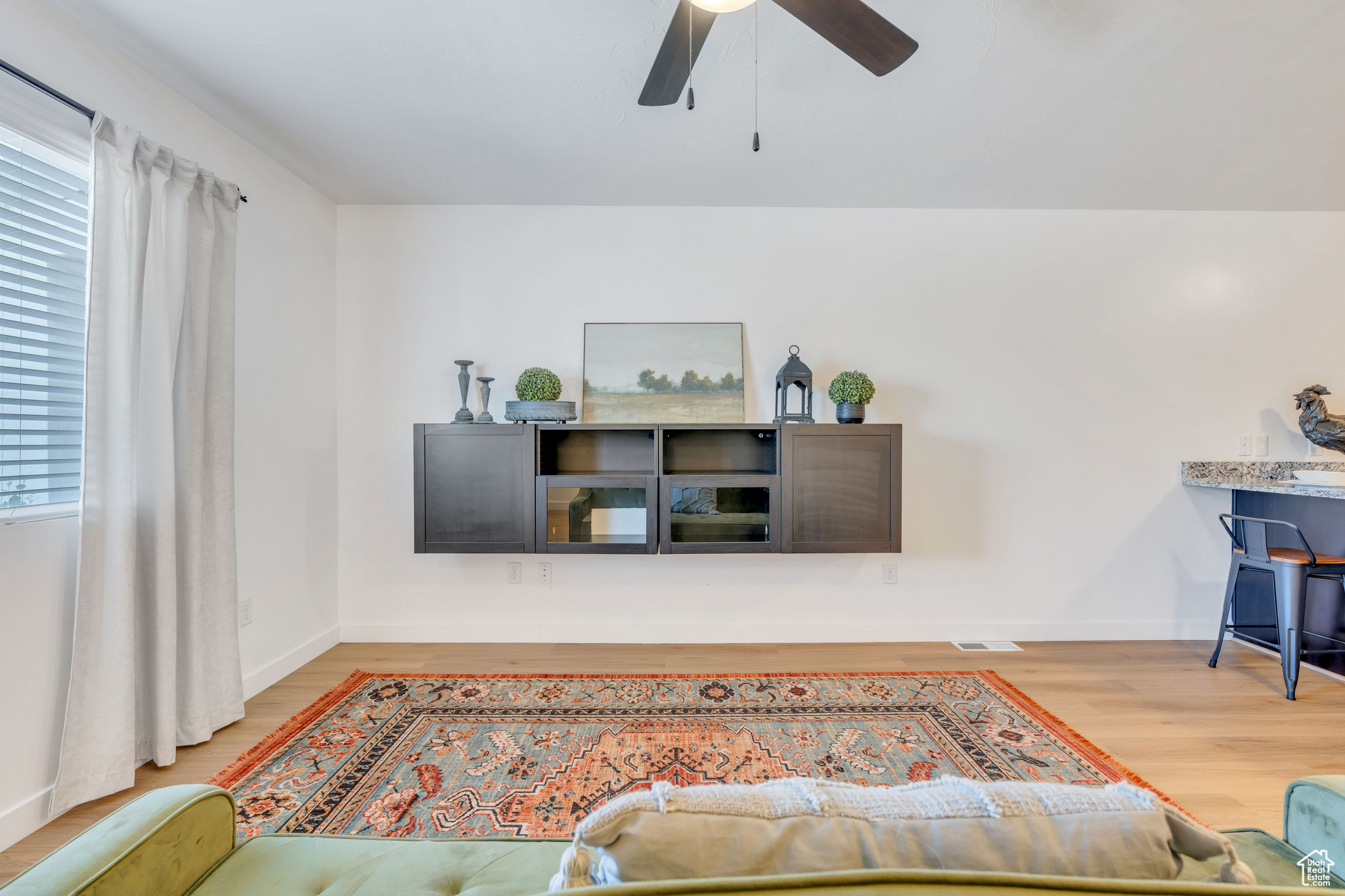 Saratoga Springs, Utah 84045, United States, 3 Bedrooms Bedrooms, ,2 BathroomsBathrooms,Residential,Pending,58704