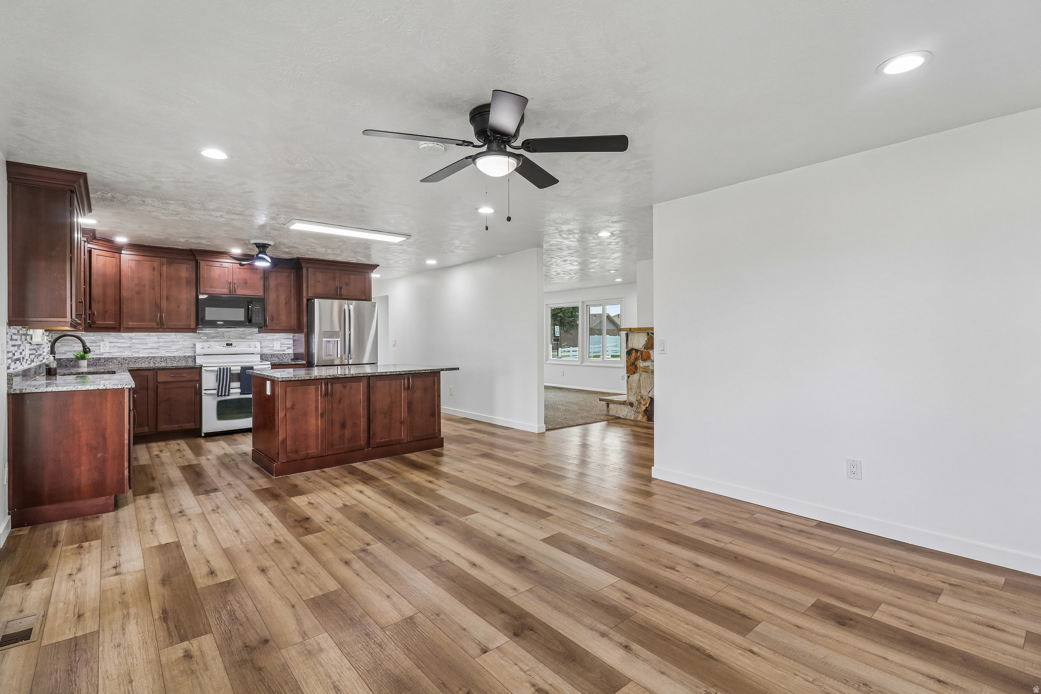 BONANZA ACRES - Residential