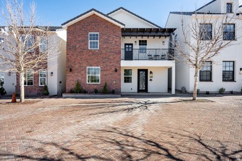 Photo of 4234 W CAMBRIDGE PKWY, Hurricane, UT 84737 (MLS # 2129088)