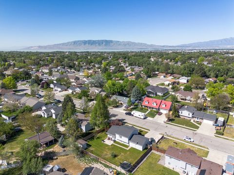 Tiny photo for 592 N 550 E, American Fork, UT 84003 (MLS # 2158357)