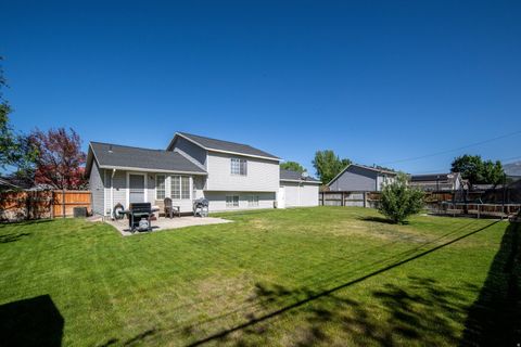 Tiny photo for 592 N 550 E, American Fork, UT 84003 (MLS # 2158357)