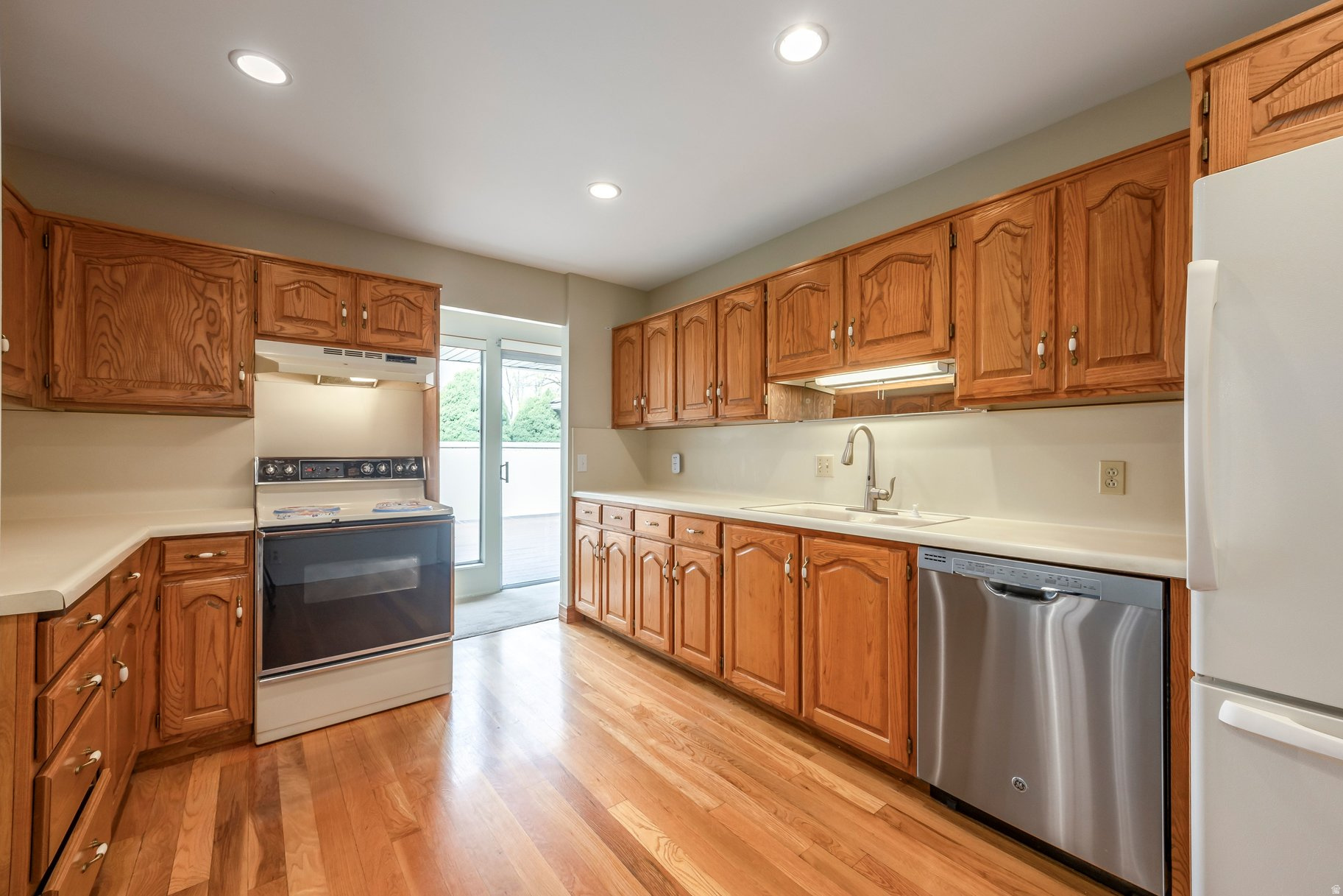 COTTONWOODS - Residential