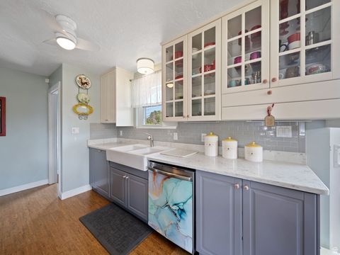 Tiny photo for 5597 S HILLSIDE DR E, Murray, UT 84107 (MLS # 2153585)