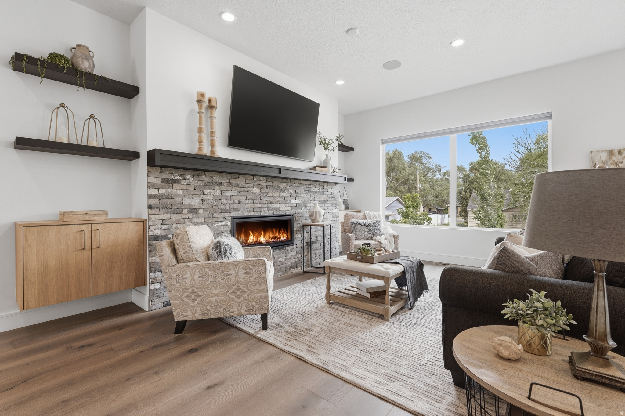 6TH STREET COTTAGES - Residential